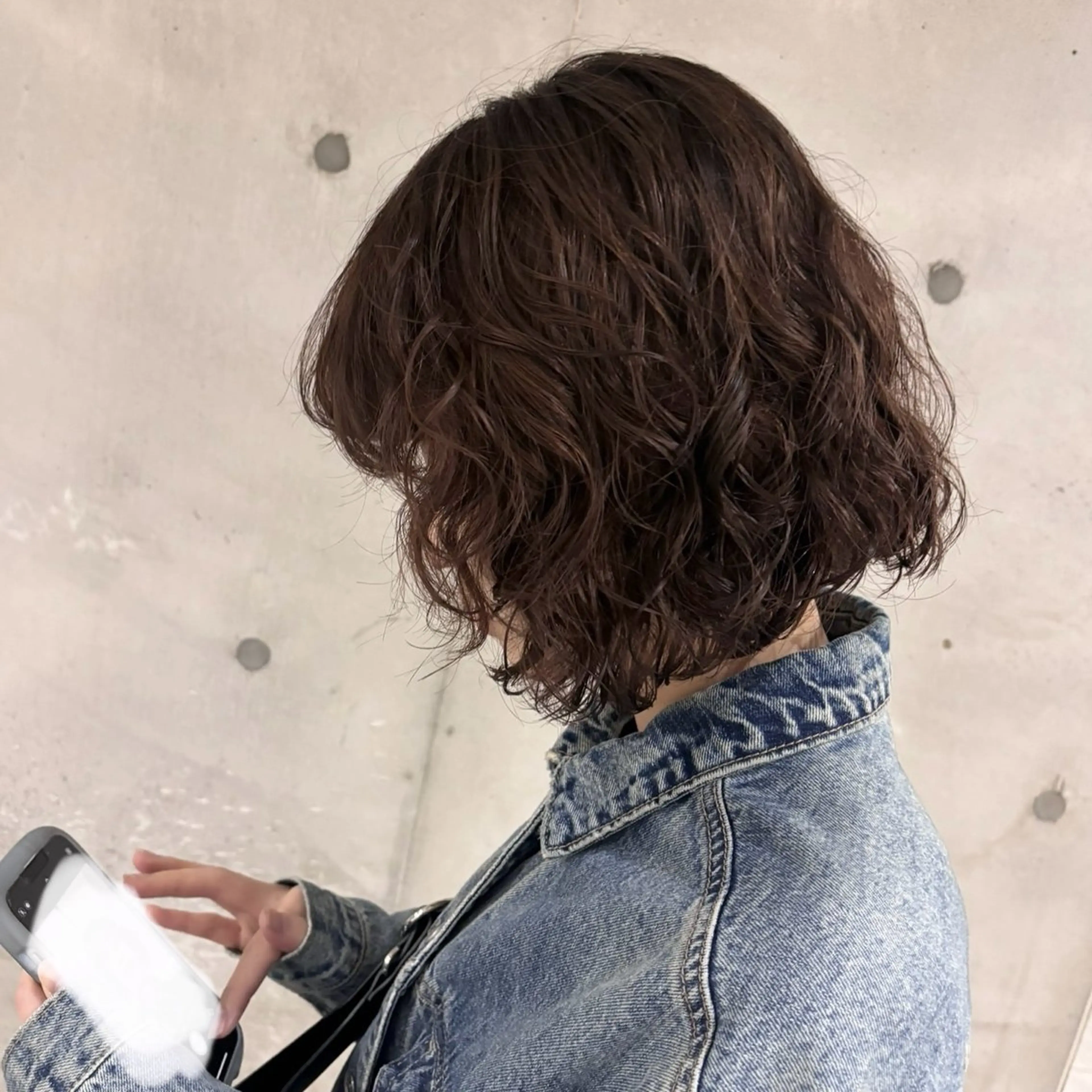 ショート パーマ カット パーマ satsuki 暖色・ブラウンカラーのヘアスタイル