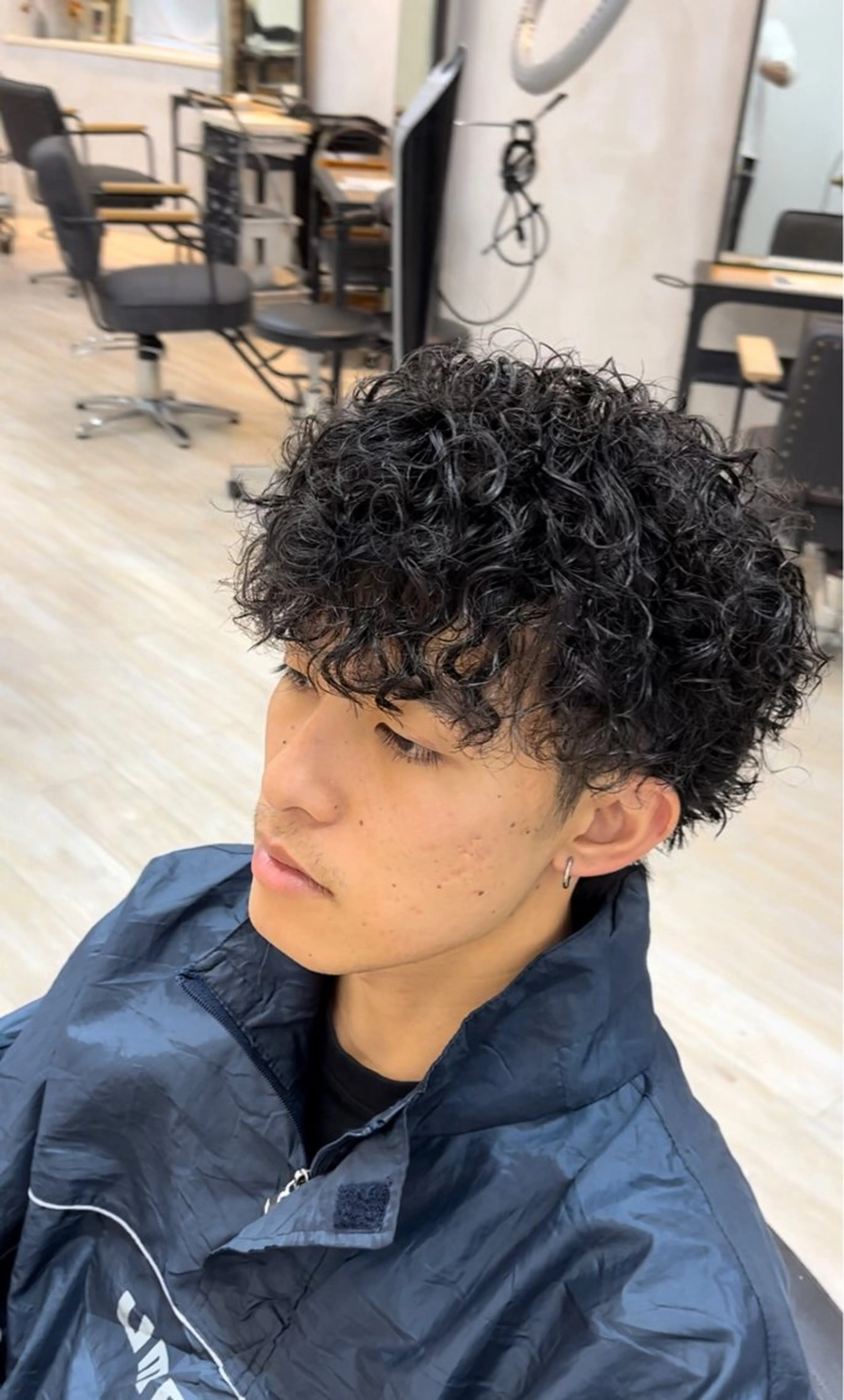 ショート パーマ メンズ メンズパーマ 嵯峨 大地／パーマ／ ハード系／特殊系のヘアスタイル