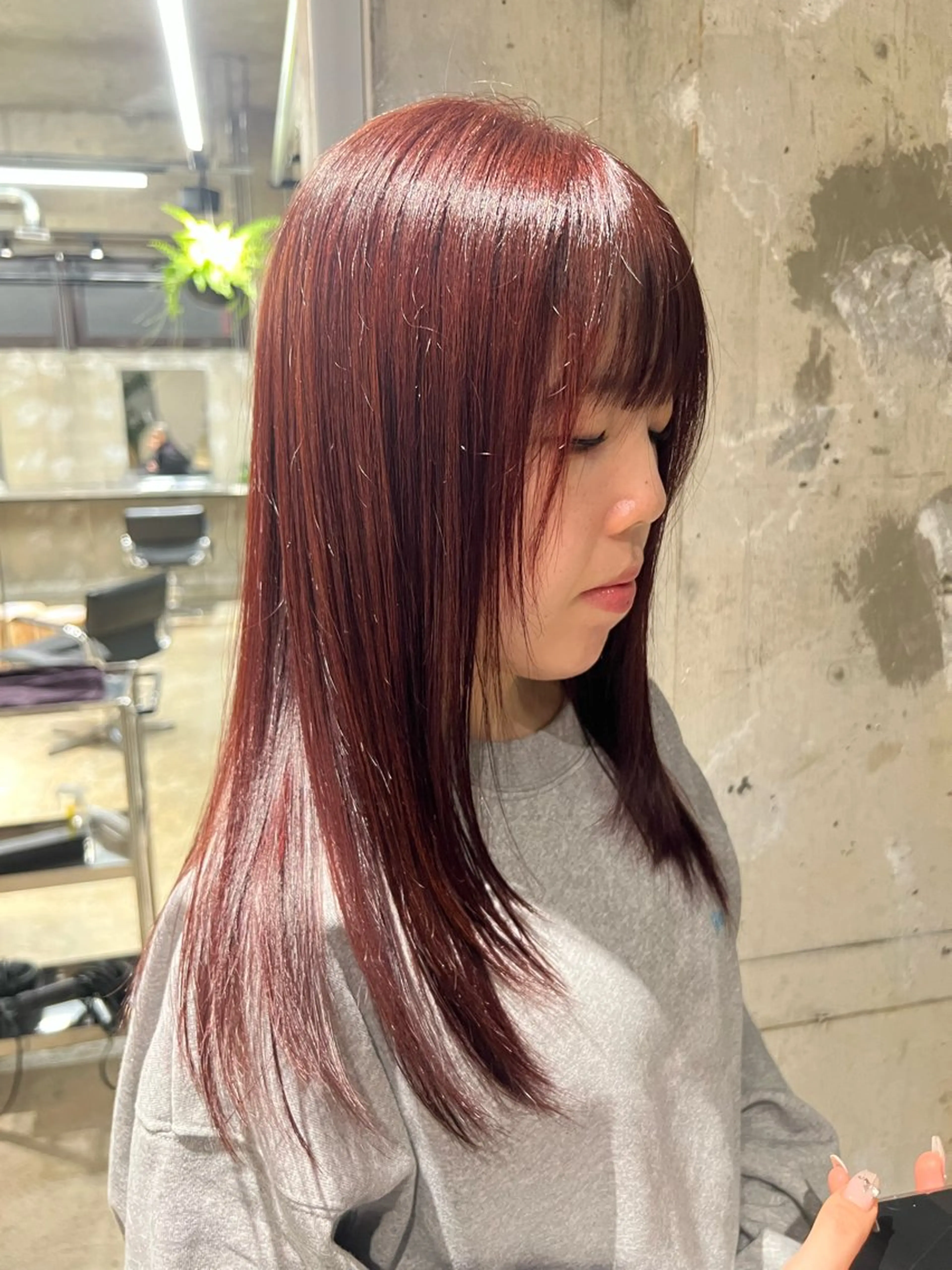 セミロング piilo／ 岩花梨乃のヘアスタイル