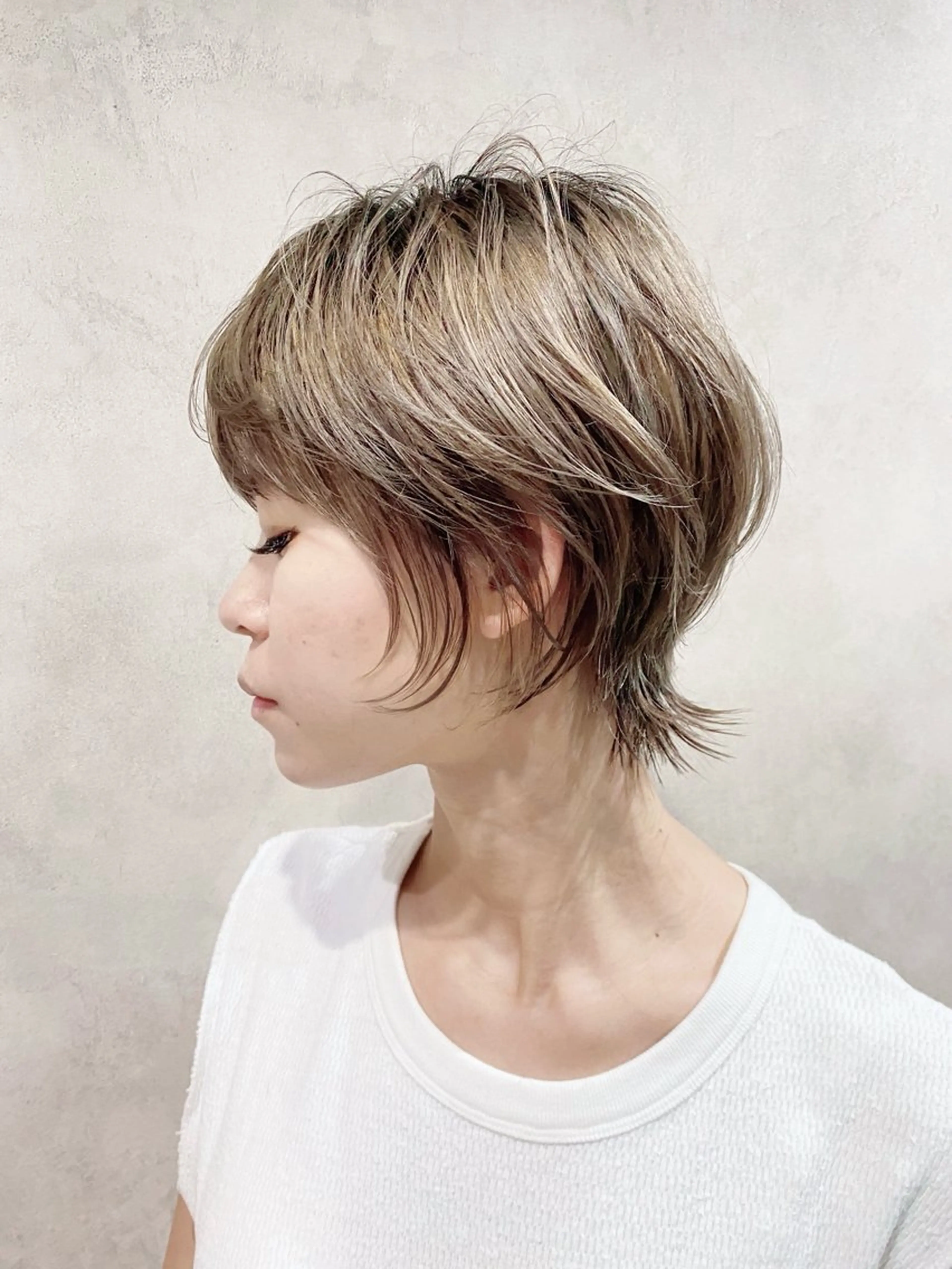 ショート カラー enx academyのヘアスタイル