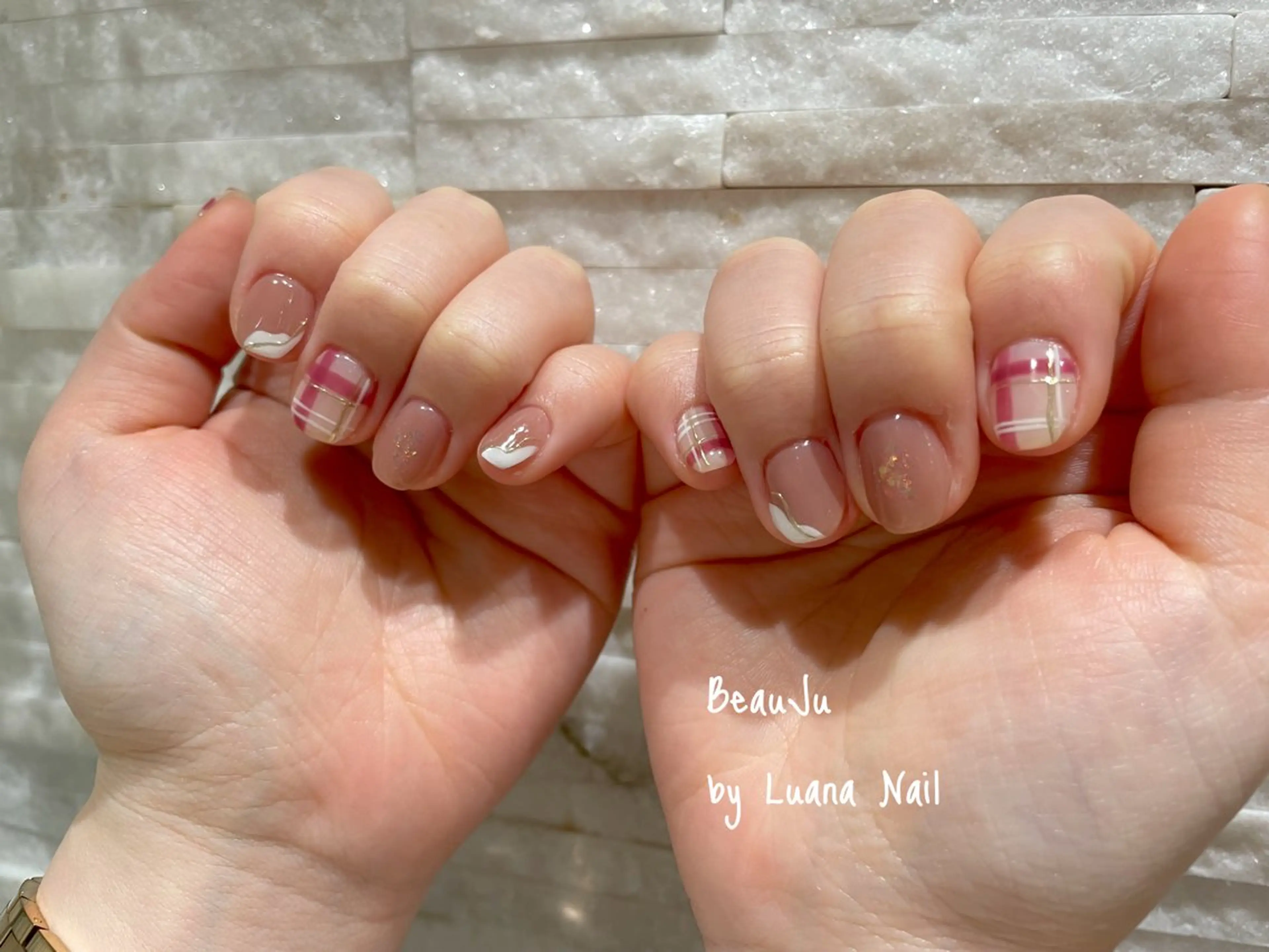 ネイル ミラーネイル ハンドネイル BeauJu by Luana Nailのネイルデザイン