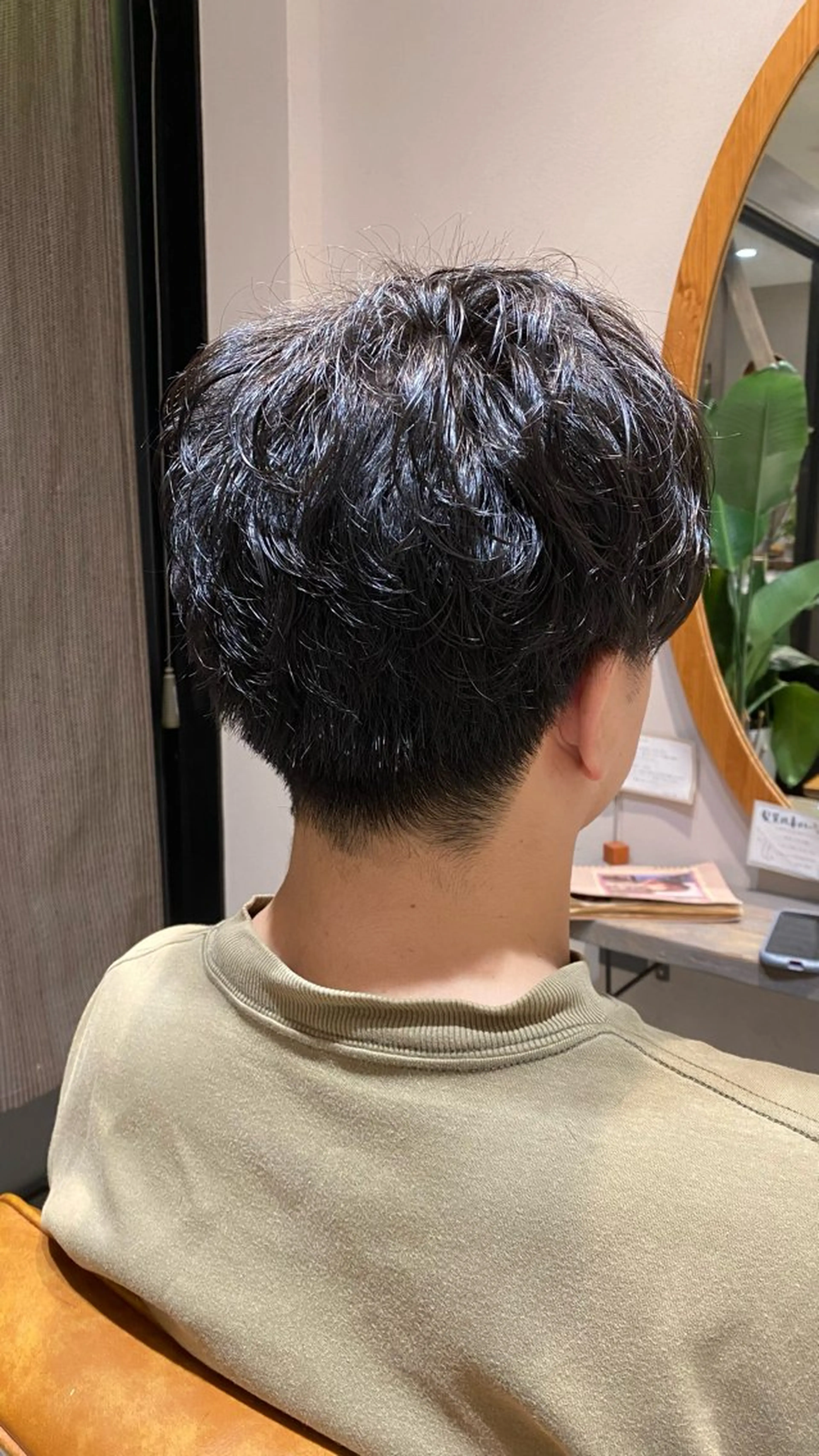 ショート パーマ メンズ メンズパーマ カット パーマ 市川 あいりのヘアスタイル