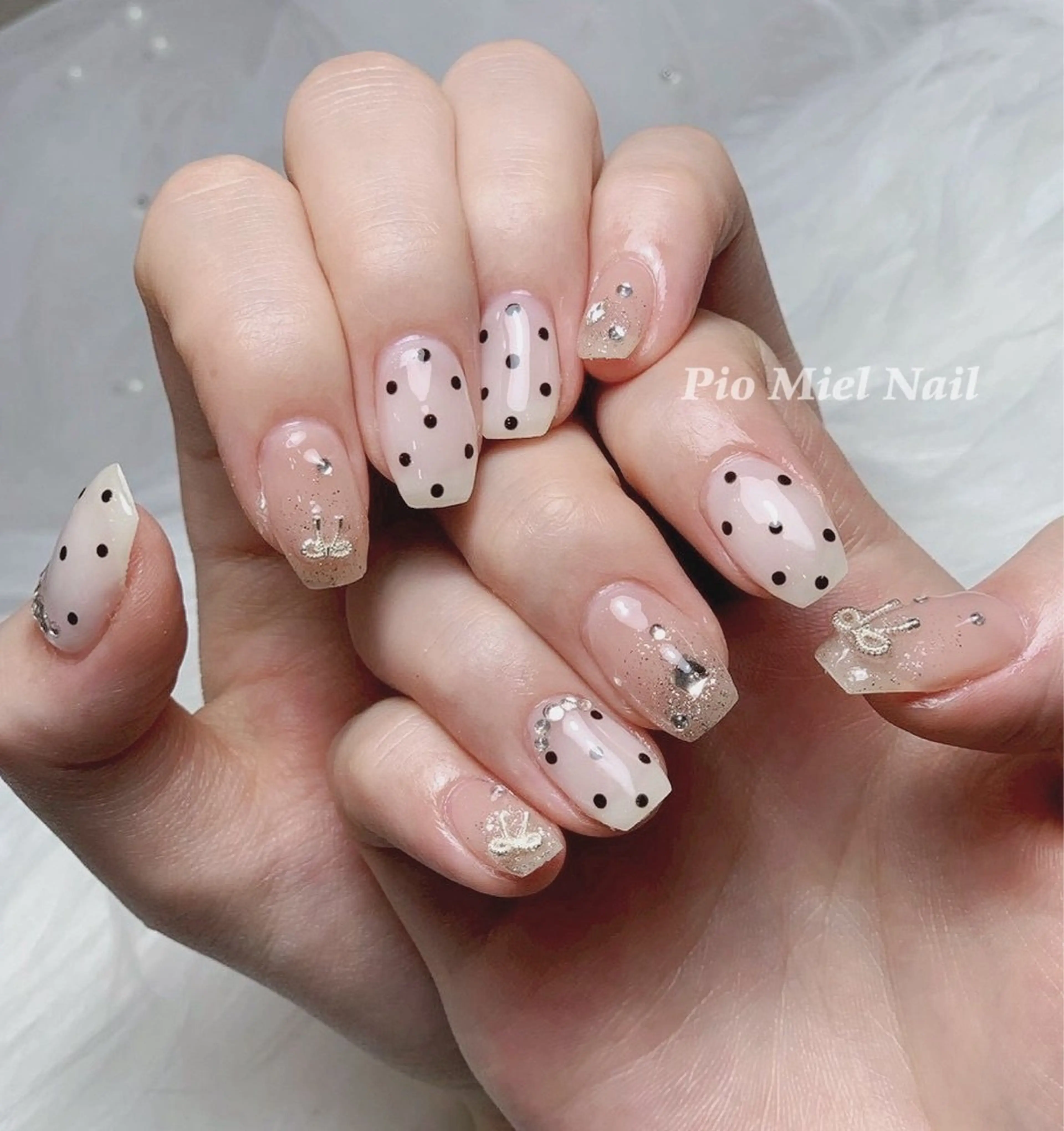 ネイル ハンドネイル HANA 長さだしのネイルデザイン