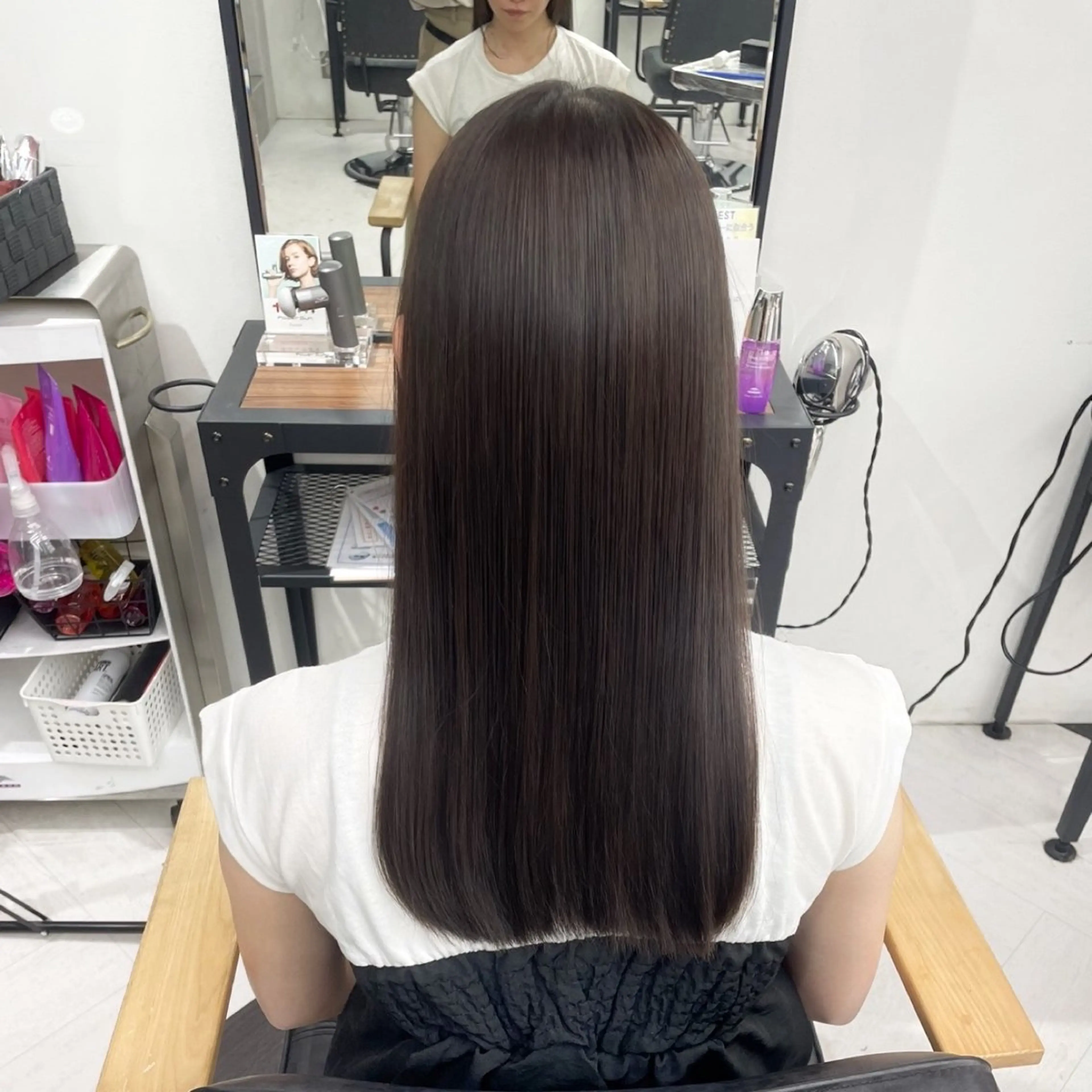 ロング カラー パーマ ヘアアレンジ メンズ ブラウンカラー 透明感カラー 髪質改善 トリートメント mona/ ストレートスタイル✨のヘアスタイル