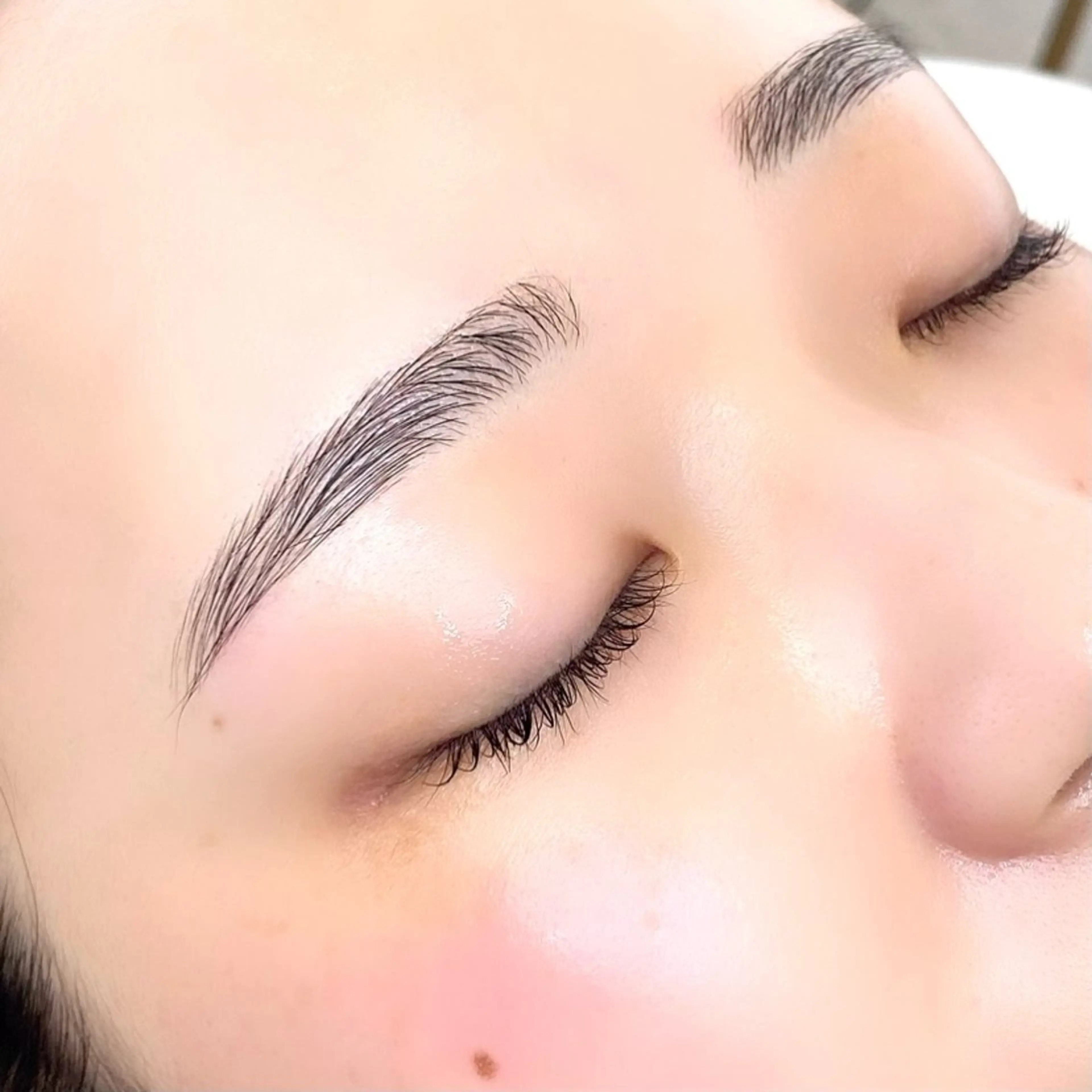 脱毛 MOMI🍒美眉 スタイリング⭐︎の眉毛・アイブロウイメージ