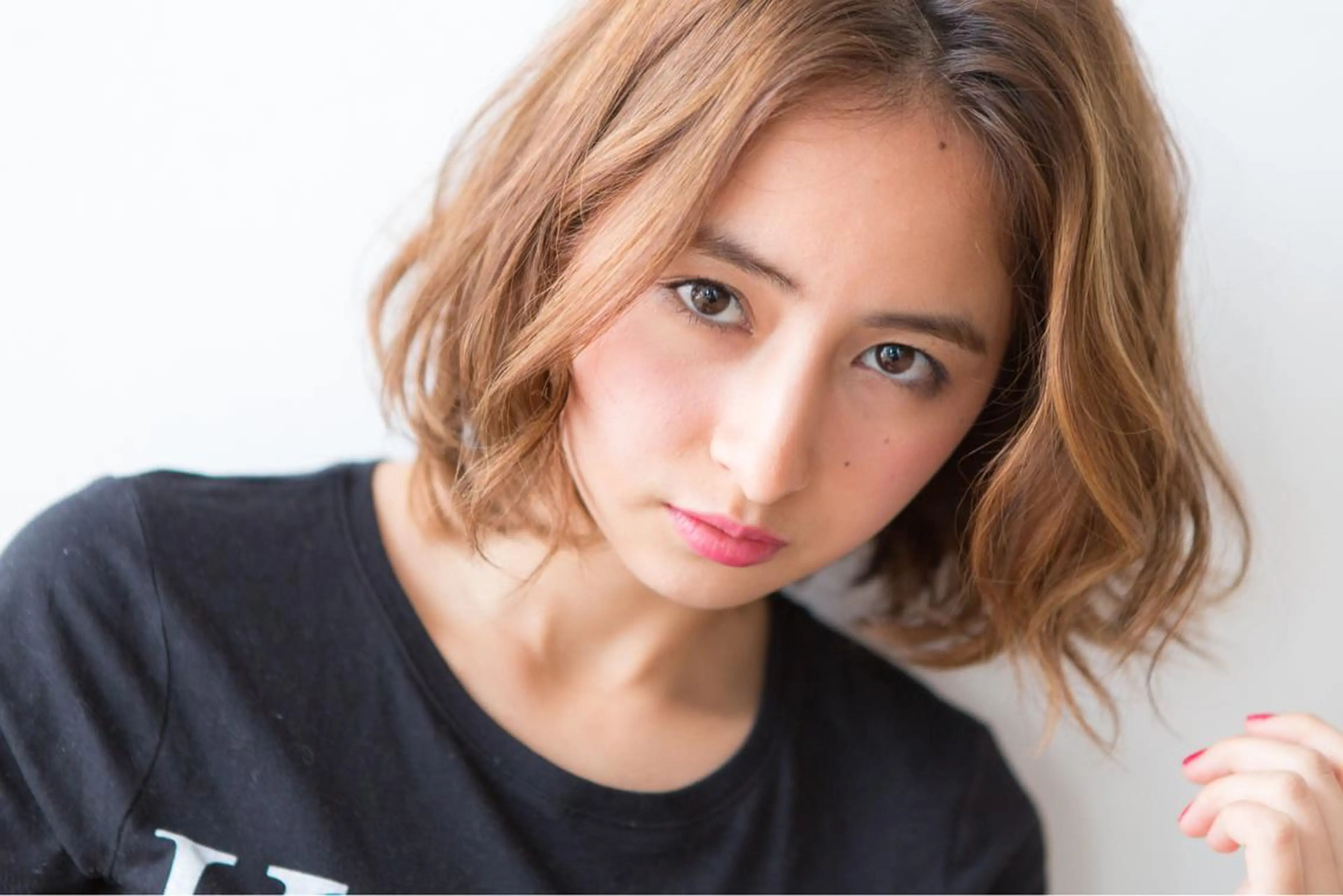 ミディアム ミディアムパーマ ボブ くびれヘア エクステ ハイライト エリアNo.1人気✨ ブリッツレボ☘️のヘアスタイル