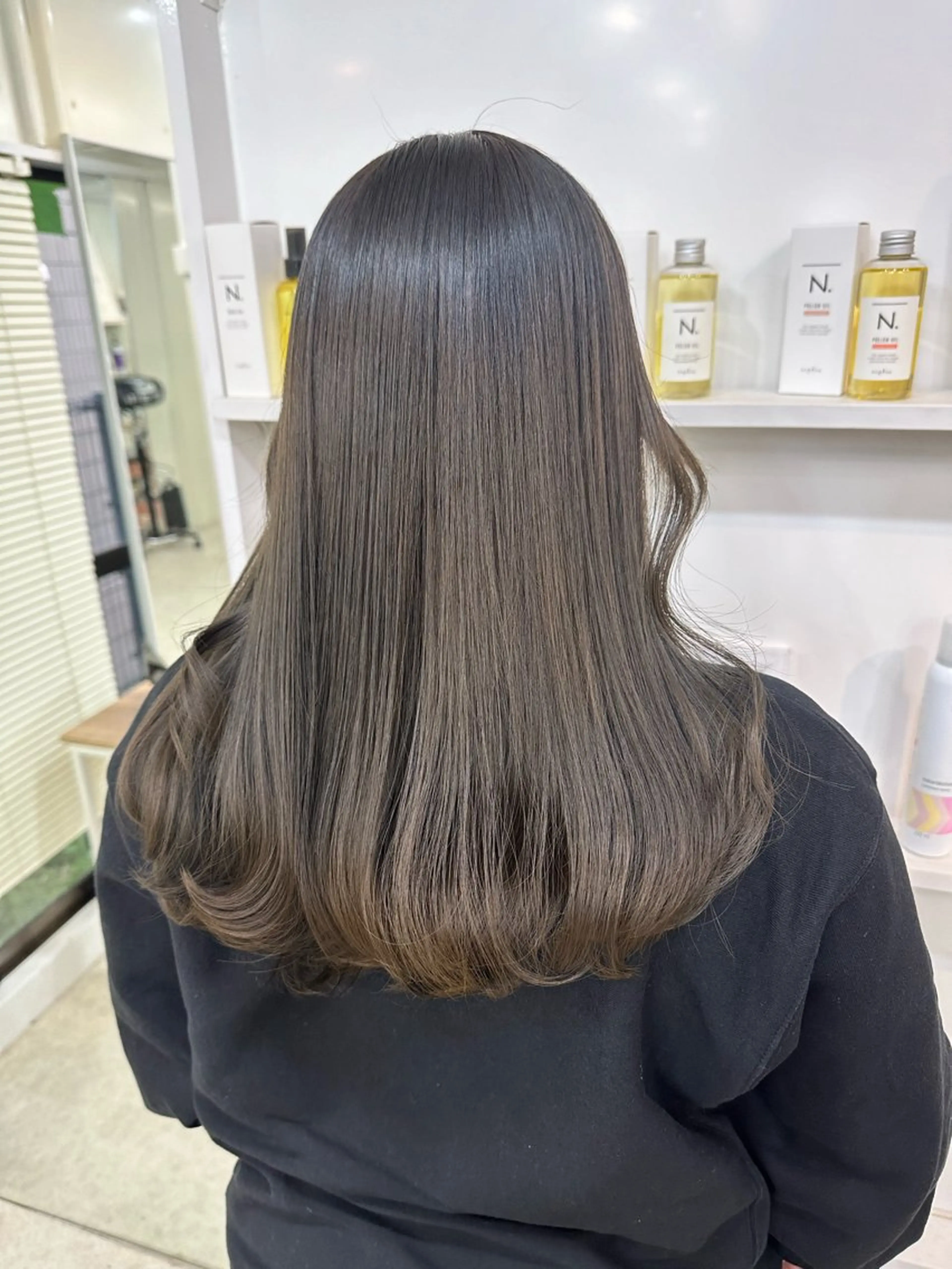 セミロング カラー ブリーチ グレージュ ブリーチなしカラー ヘアカラー トリートメント 髪質改善/レイヤー ストウシンゴのヘアスタイル