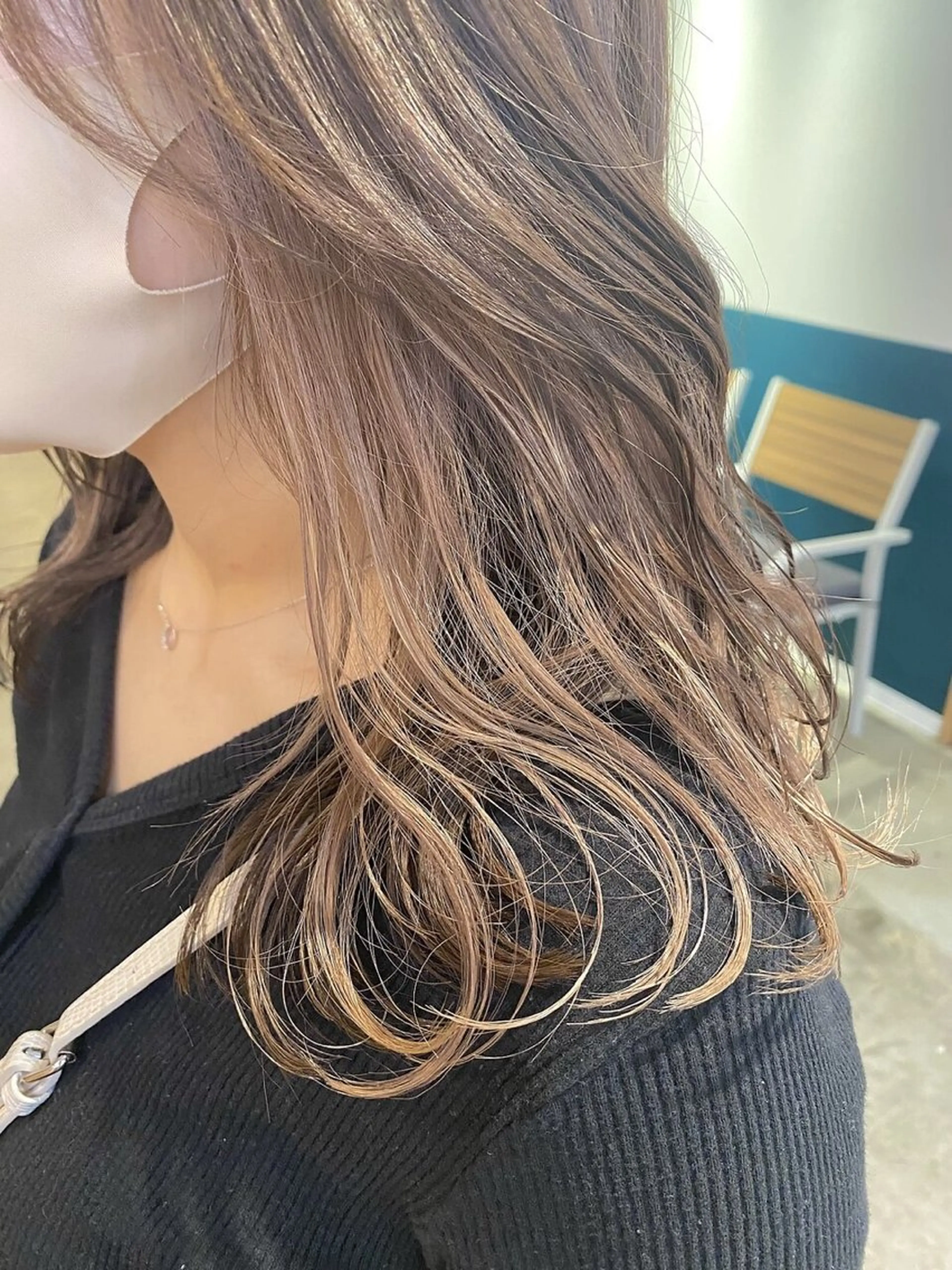 セミロング カラー イヤリングカラー HIROSE 蘇我2号店のヘアスタイル