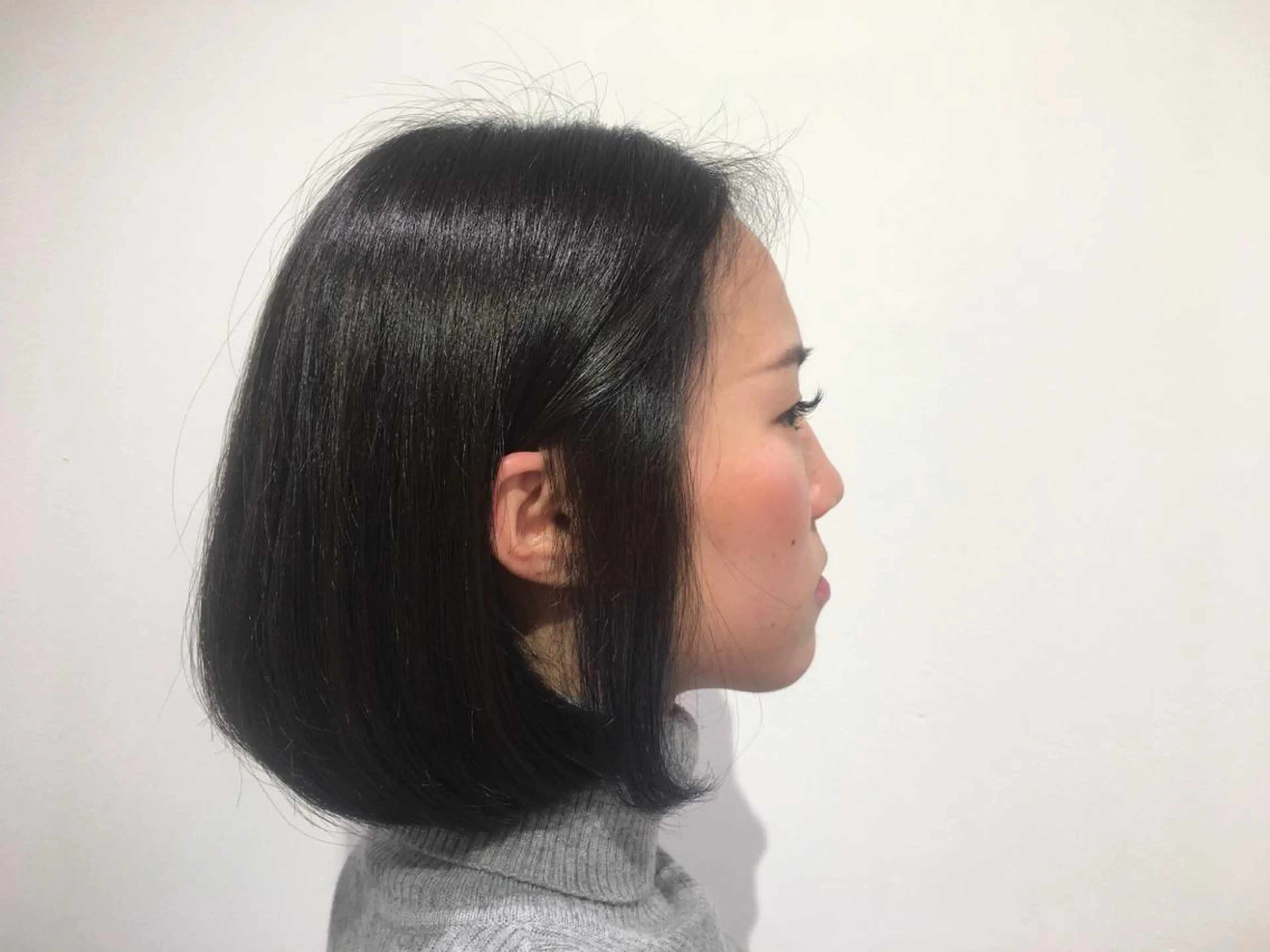 ミディアム カラー ブルーカラー ブルージュ イルミナカラー 【暖色カラー特化】 中山由梨のヘアスタイル