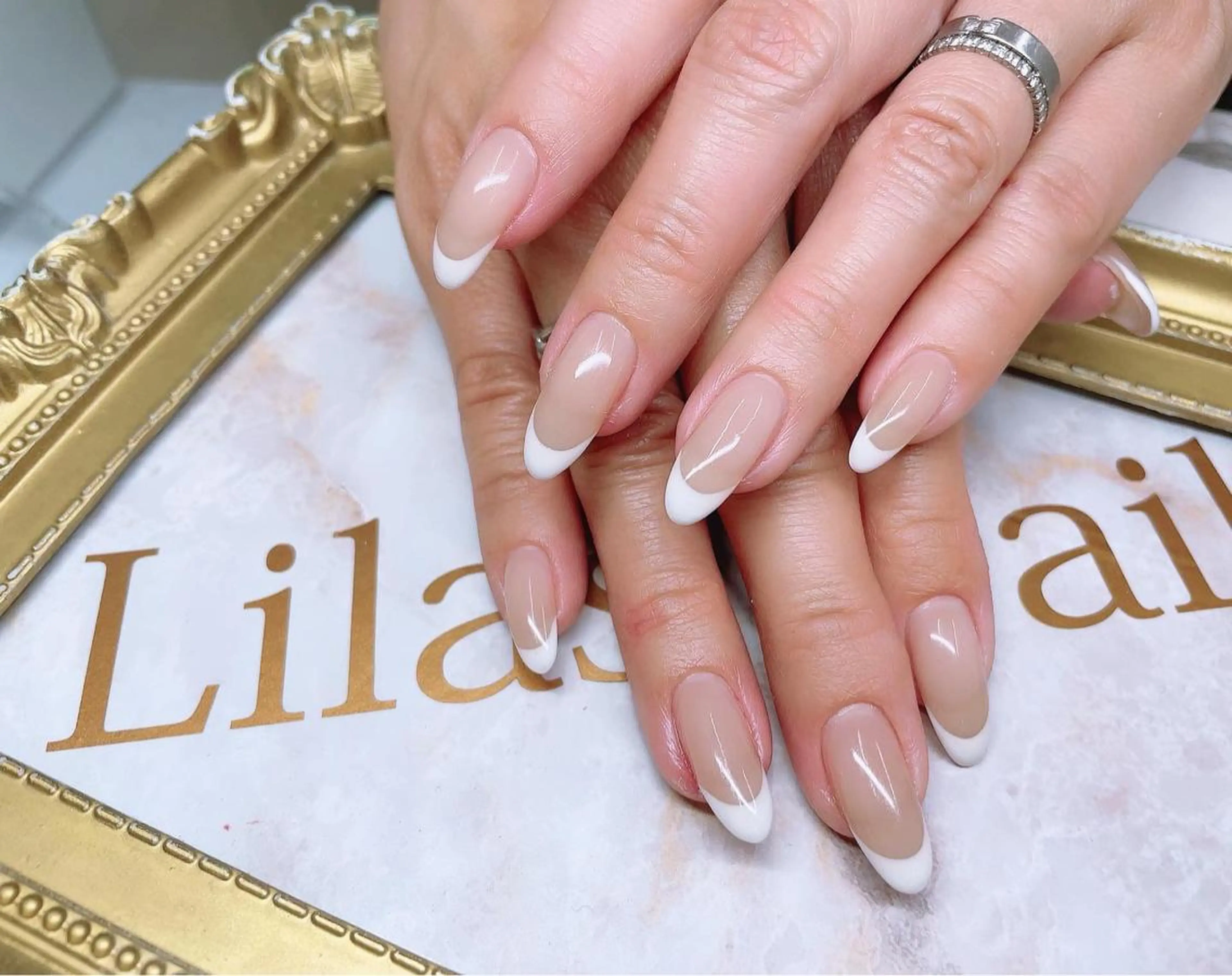 ネイル フレンチネイル ジェルネイル ハードジェル ロングネイル ニュアンスネイル Lilas Nailのネイルデザイン