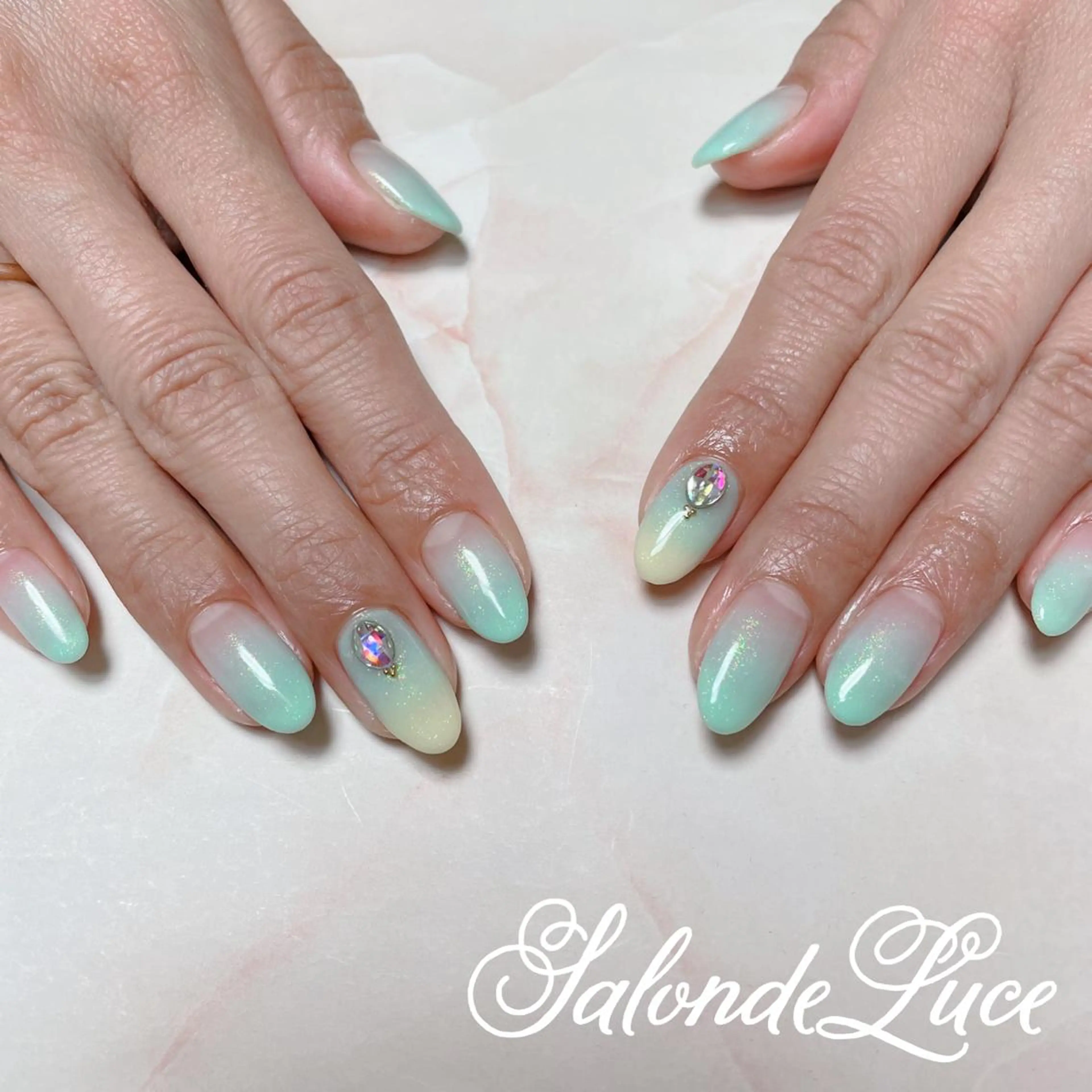 ネイル グラデーション ハンドネイル Salon de Luceのネイルデザイン