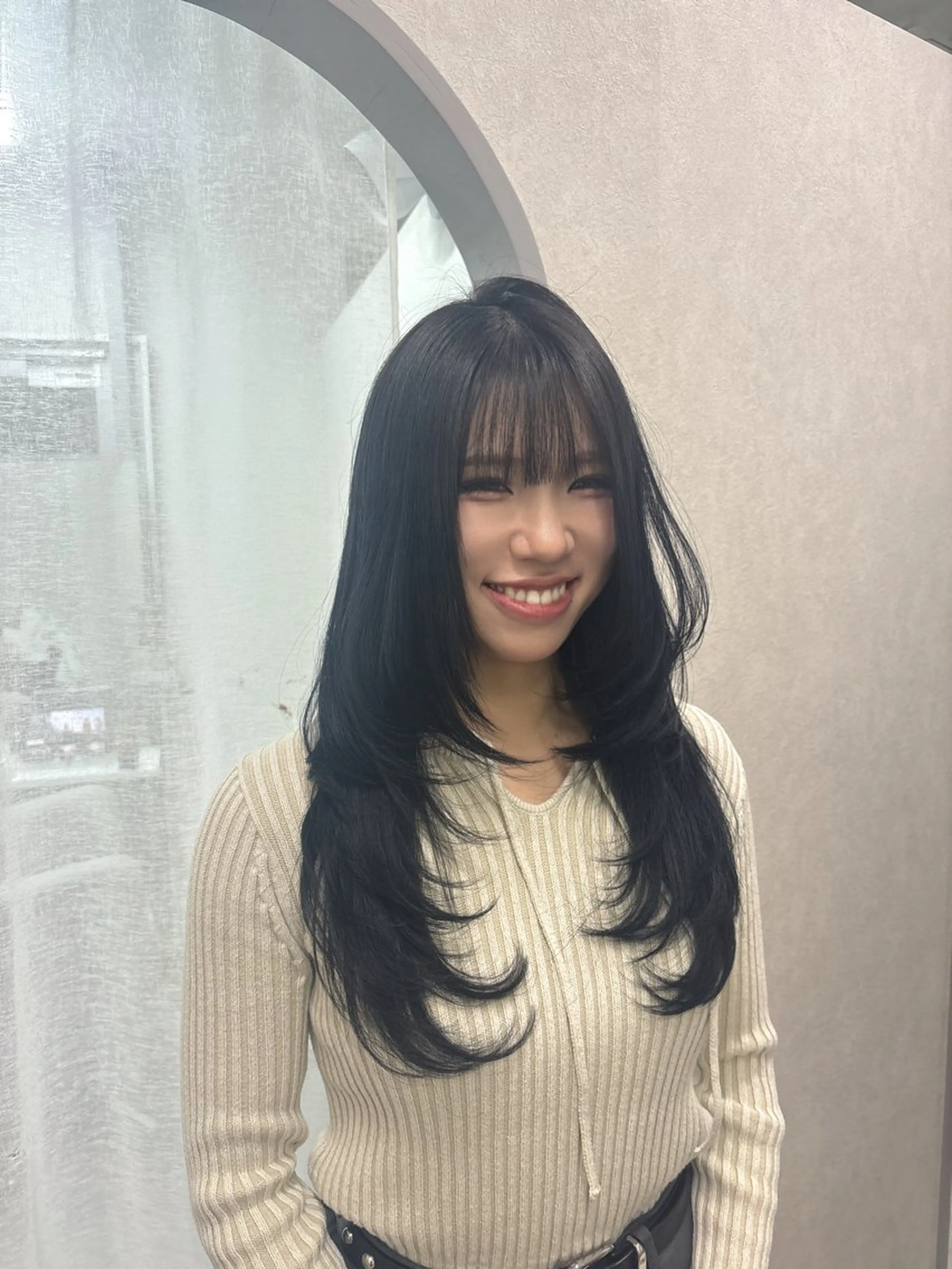 ロング ヘアカラー トリートメント armony (明治神宮前店)所属・☪︎レイヤー/ウルフ /ハッシュ☪︎ にこのヘアスタイル