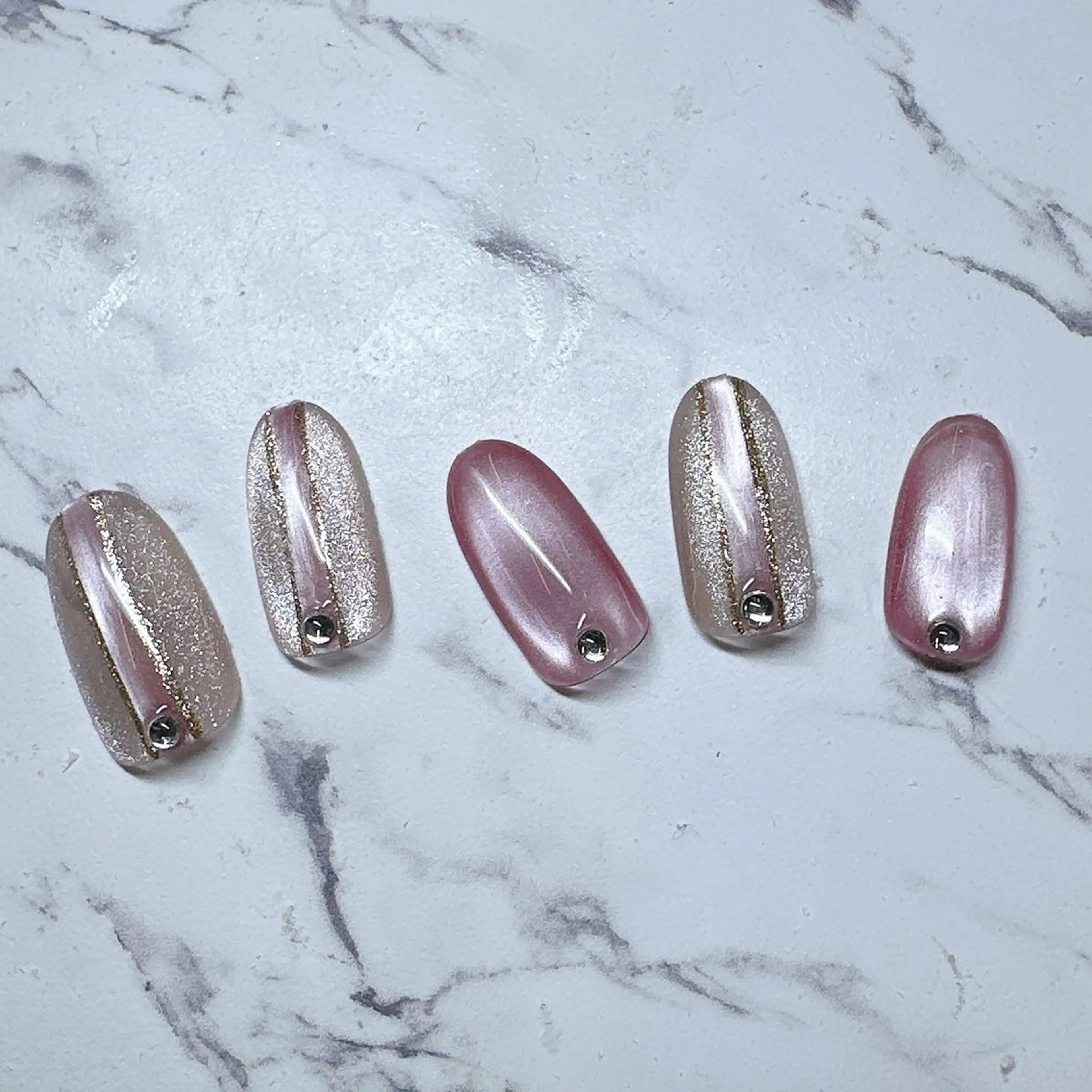 ネイル マグネットネイル オフィスネイル I_p4ce 🍊あい🍊のネイルデザイン