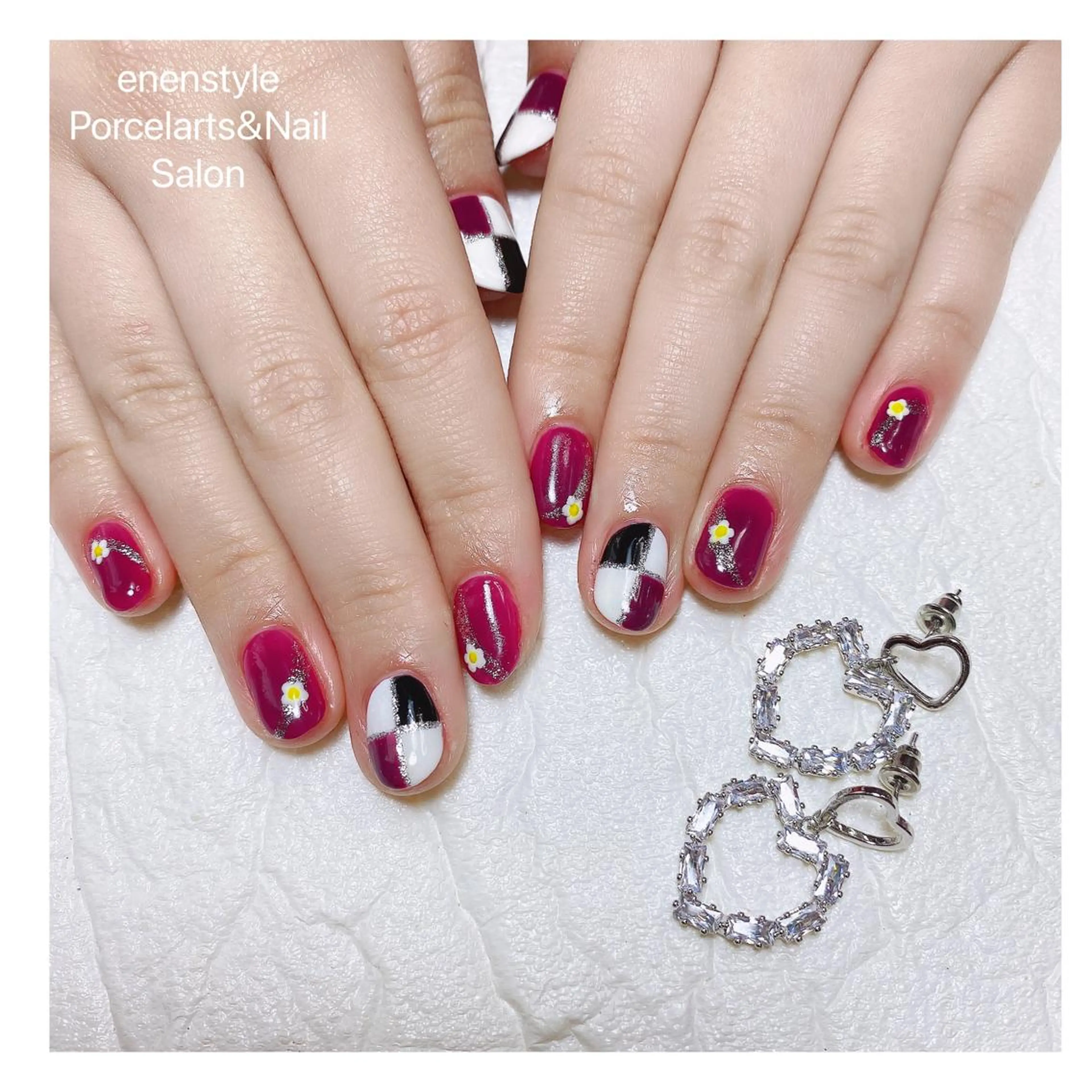 ミディアム ネイル ハンドネイル 👑enen style👑のネイルデザイン