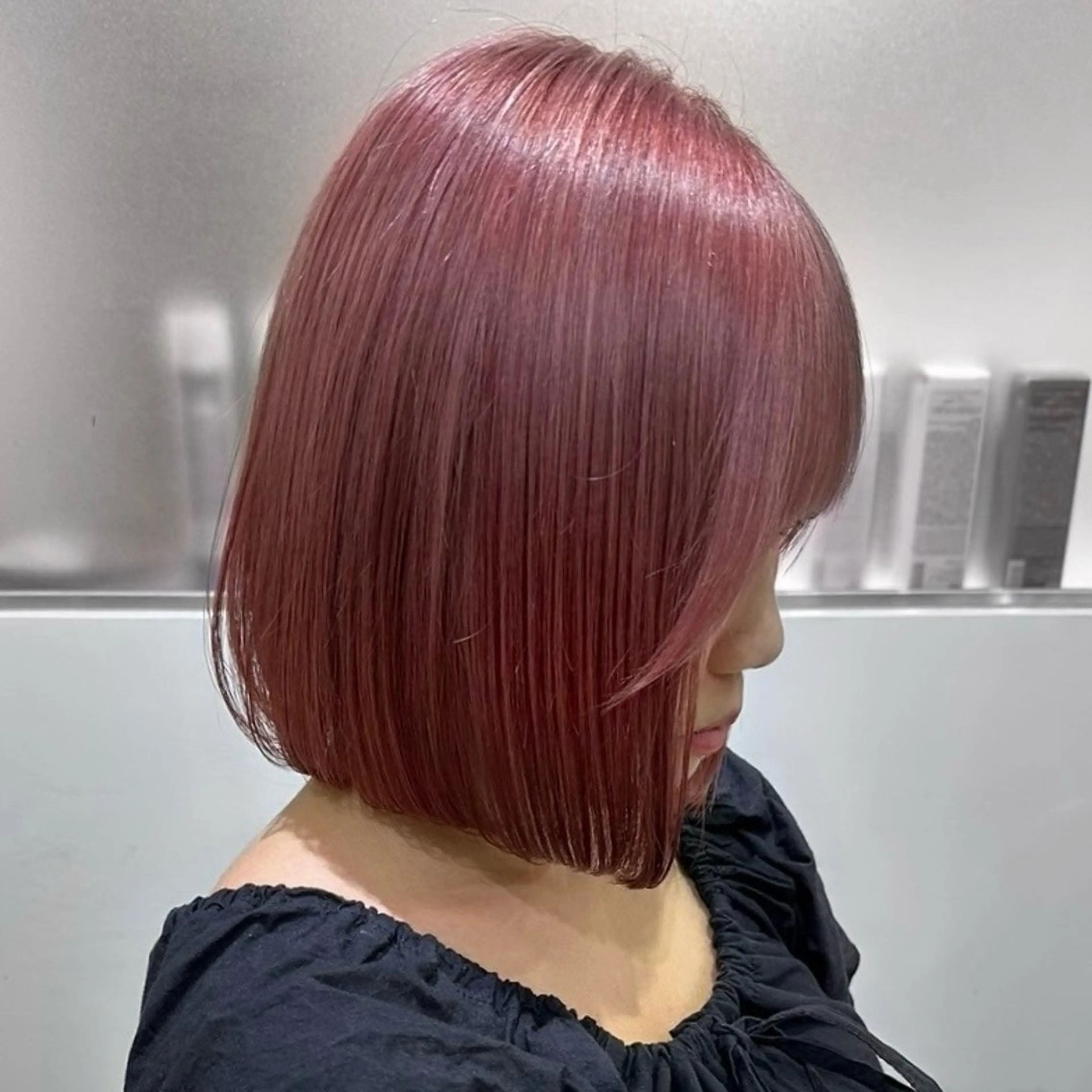 ショート カラー ヘアカラー ハイトーン×推し カラー💫Miyuのヘアスタイル