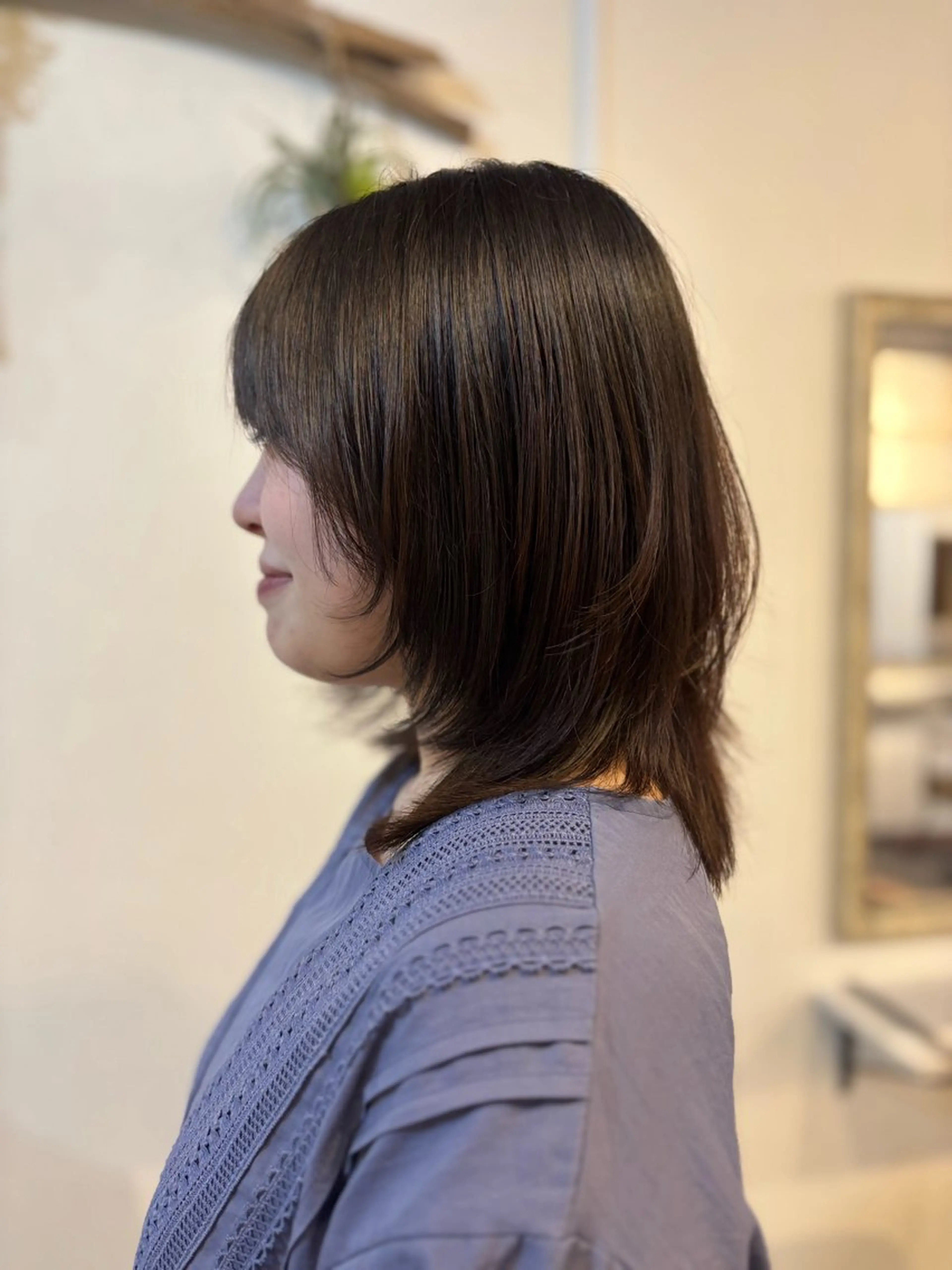 ミディアム カラー 顔周りカット レイヤーカット ウルフカット ウルフレイヤー カット ヘアカラー トリートメント 山本なつみ/透明感 /レイヤー/ブリーチのヘアスタイル