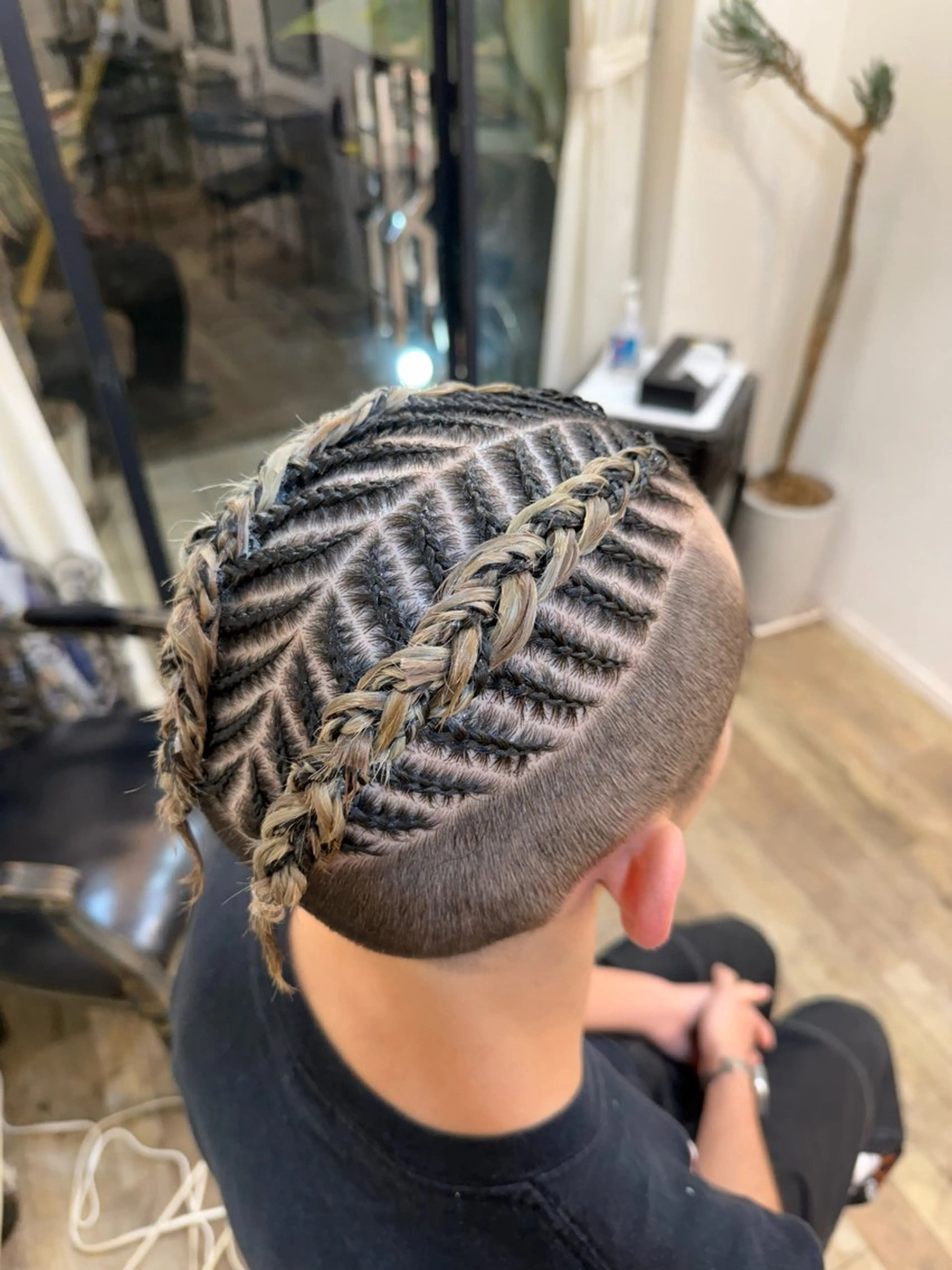 ヘアアレンジ コーンロウ／ドレッド 浅賀晟弥のヘアスタイル