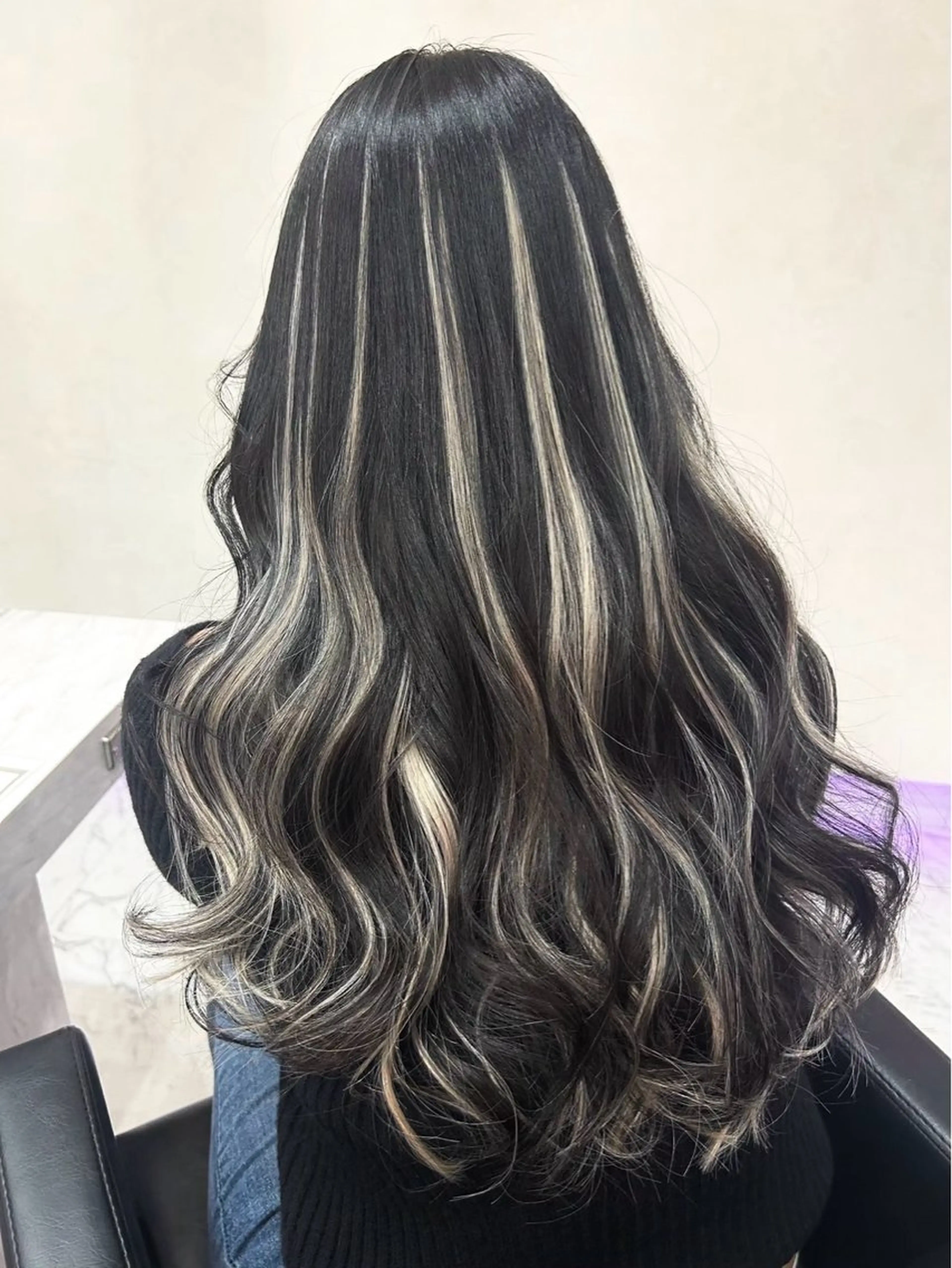 ロング カラー ✨ハイトーン✨ ANJIのヘアスタイル
