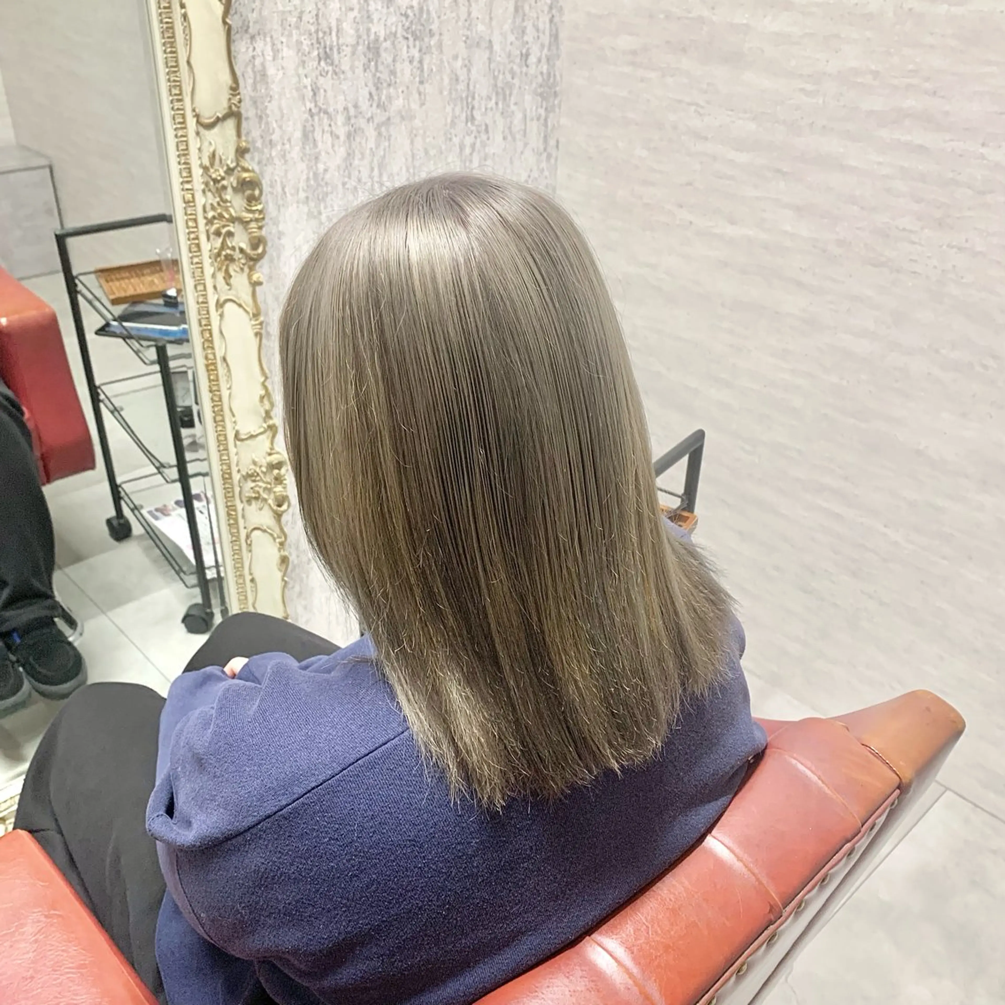 ミディアム 鈴木 まゆのヘアスタイル