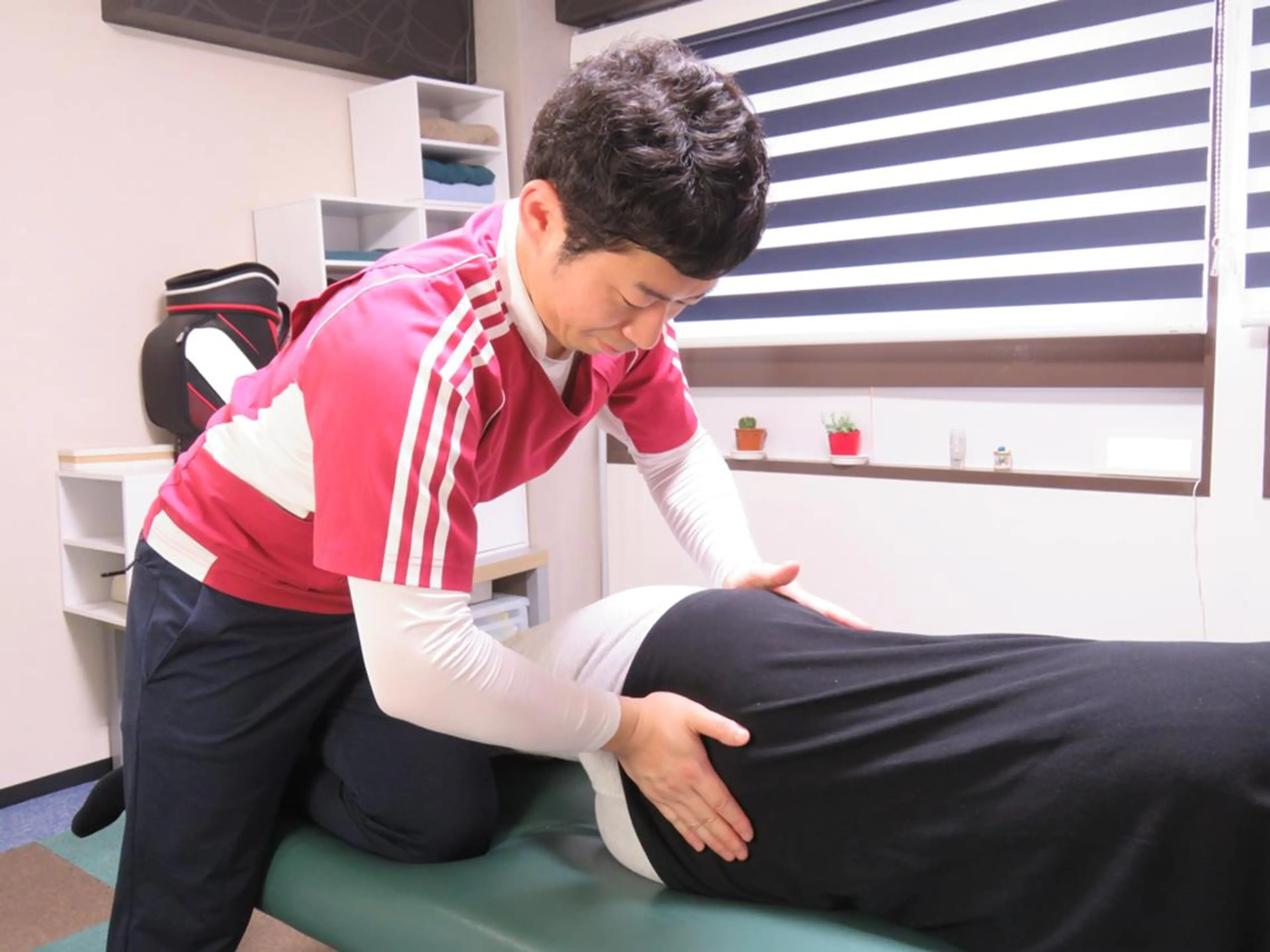 リラク 小顔・姿勢・骨盤調整 ／ルーム銀座小林元樹のエステ・リラクイメージ