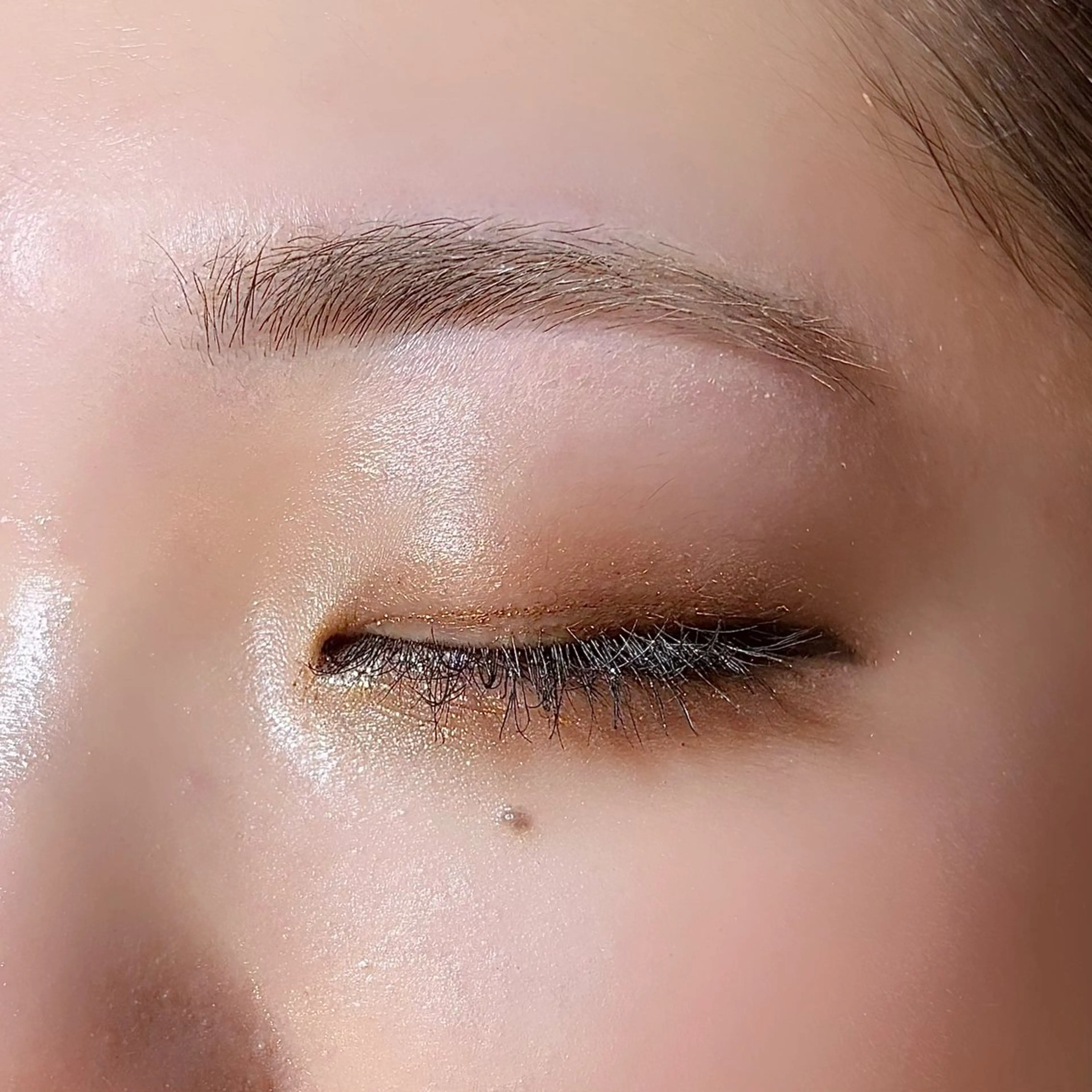 アイブロウ meguru／マツパ ／マツエク／束感のマツエク・マツパデザイン