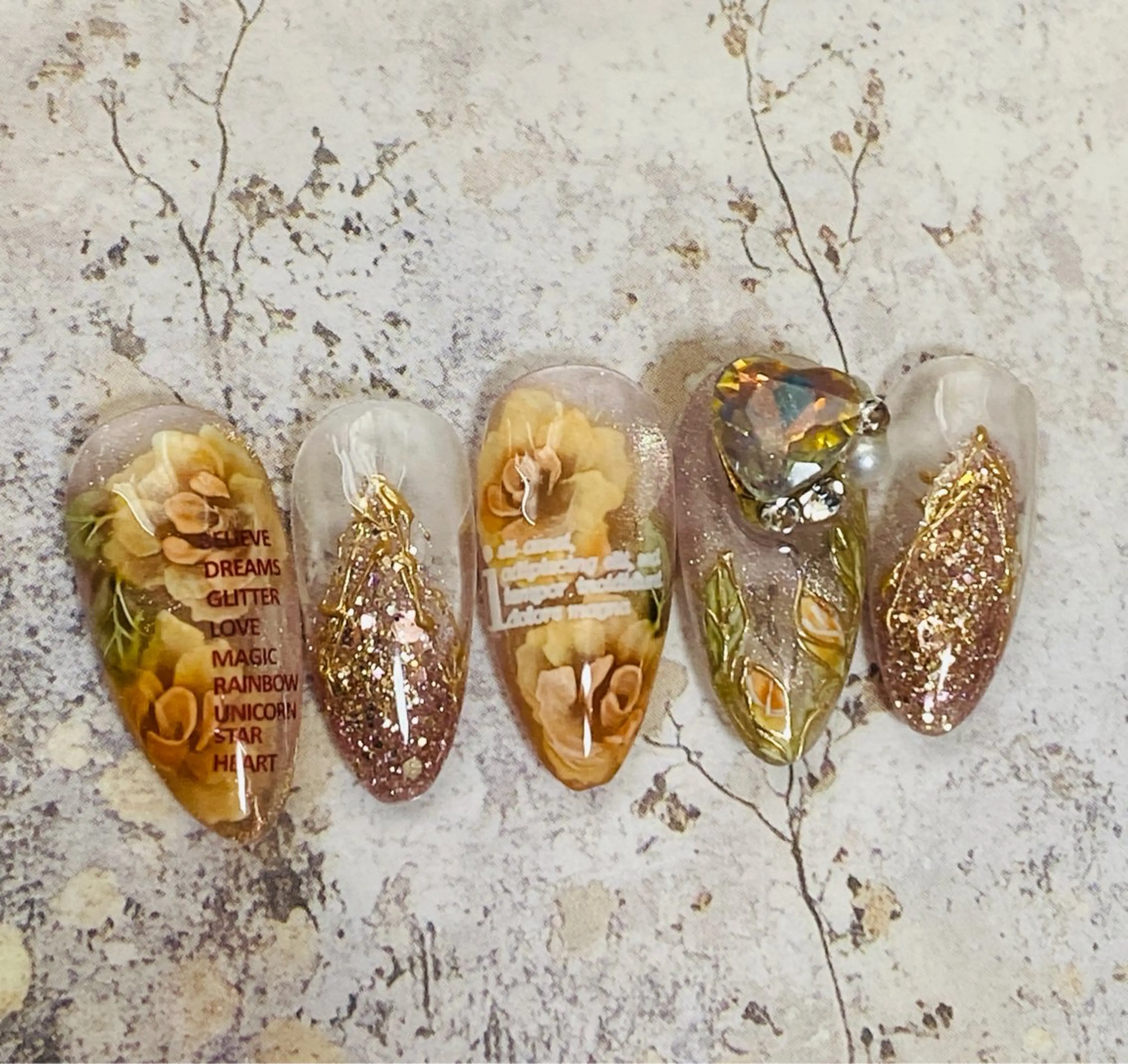 ネイル フラッシュネイル マグネットネイル 自宅ネイルサロン ♦️nuance♦️のネイルデザイン