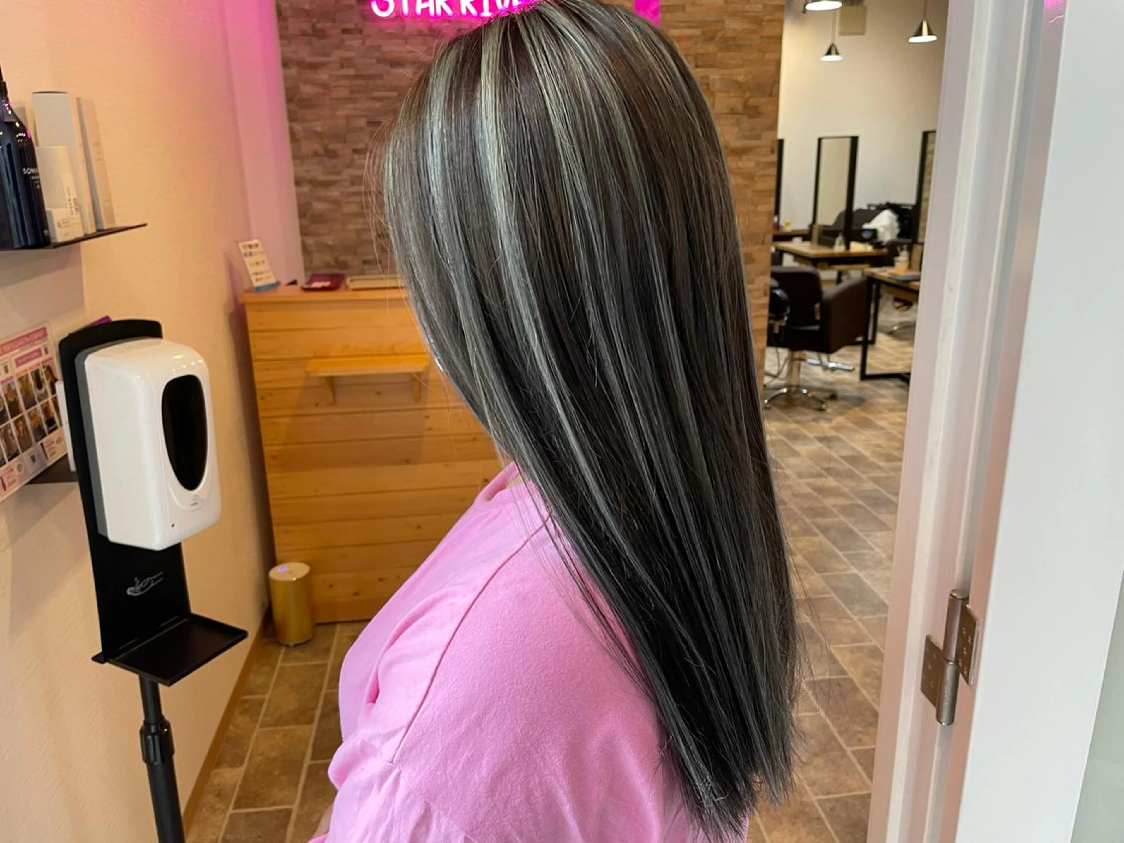 ロング 【髪質改善の専門店】 🫧鷹司郎のヘアスタイル