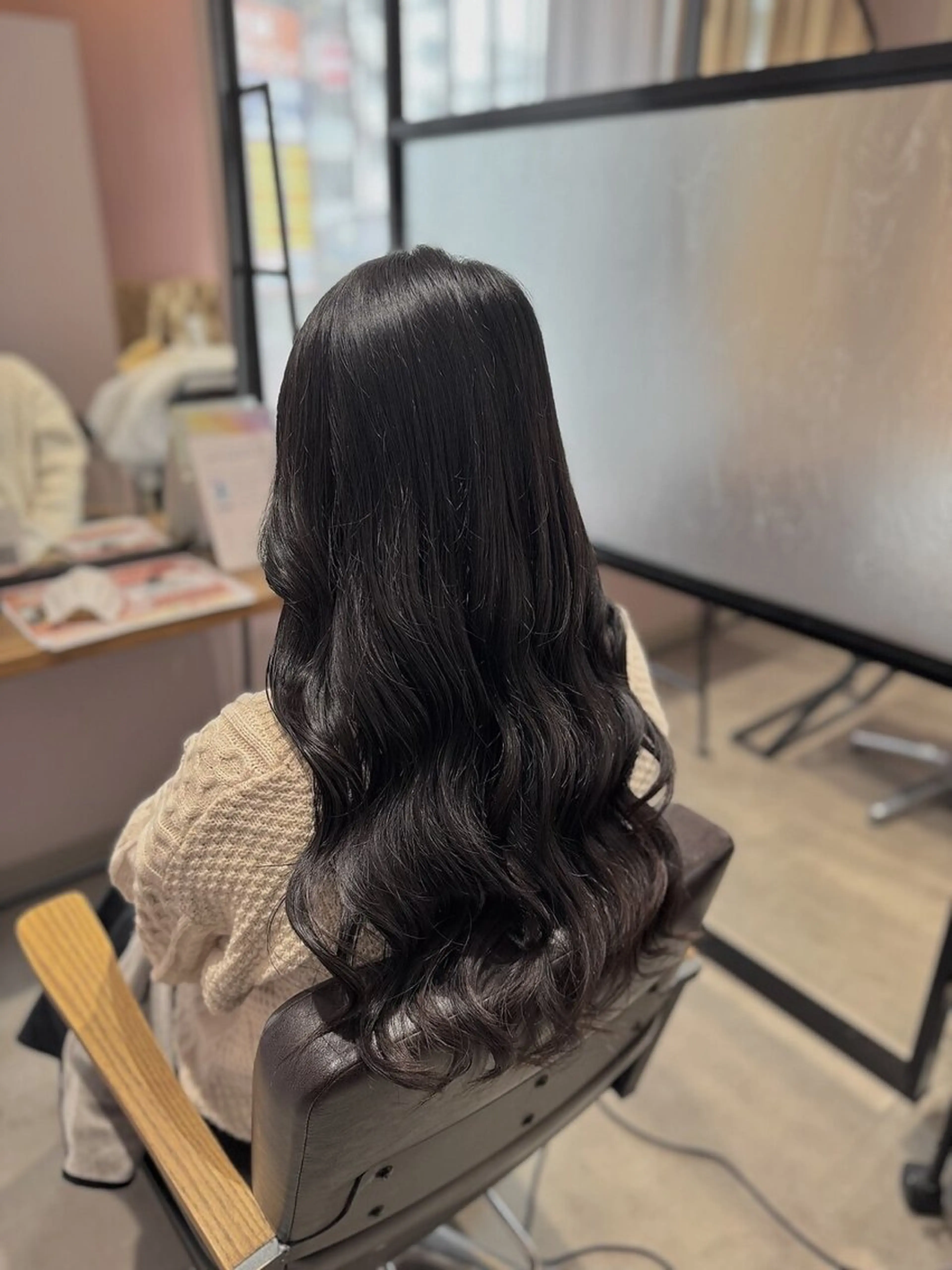 カラー 西原 愛紗のヘアスタイル