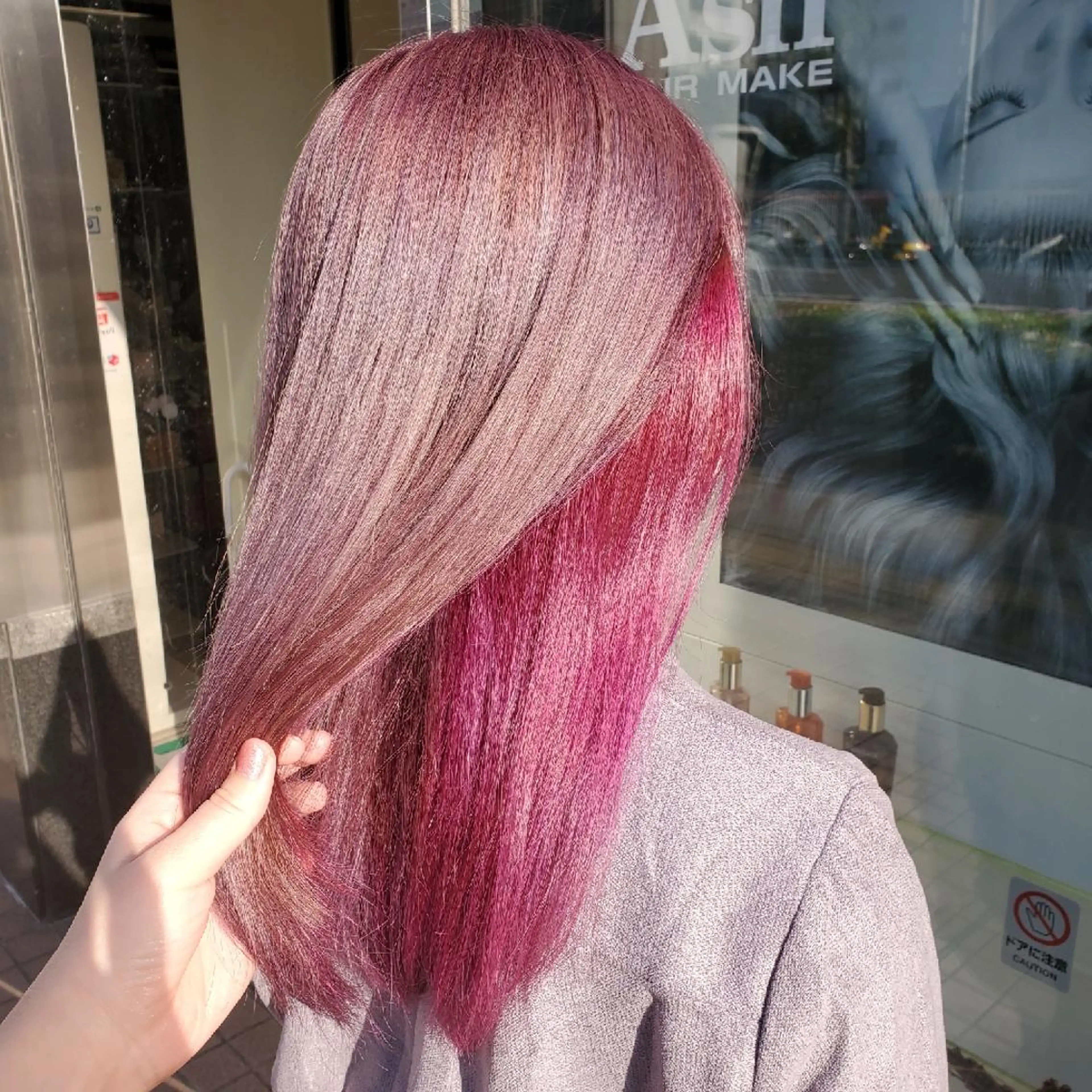 ロング カラー ダブルカラー ピンクカラー 推しアニメカラー🌈 ツヤ透明感カラー🦄のヘアスタイル
