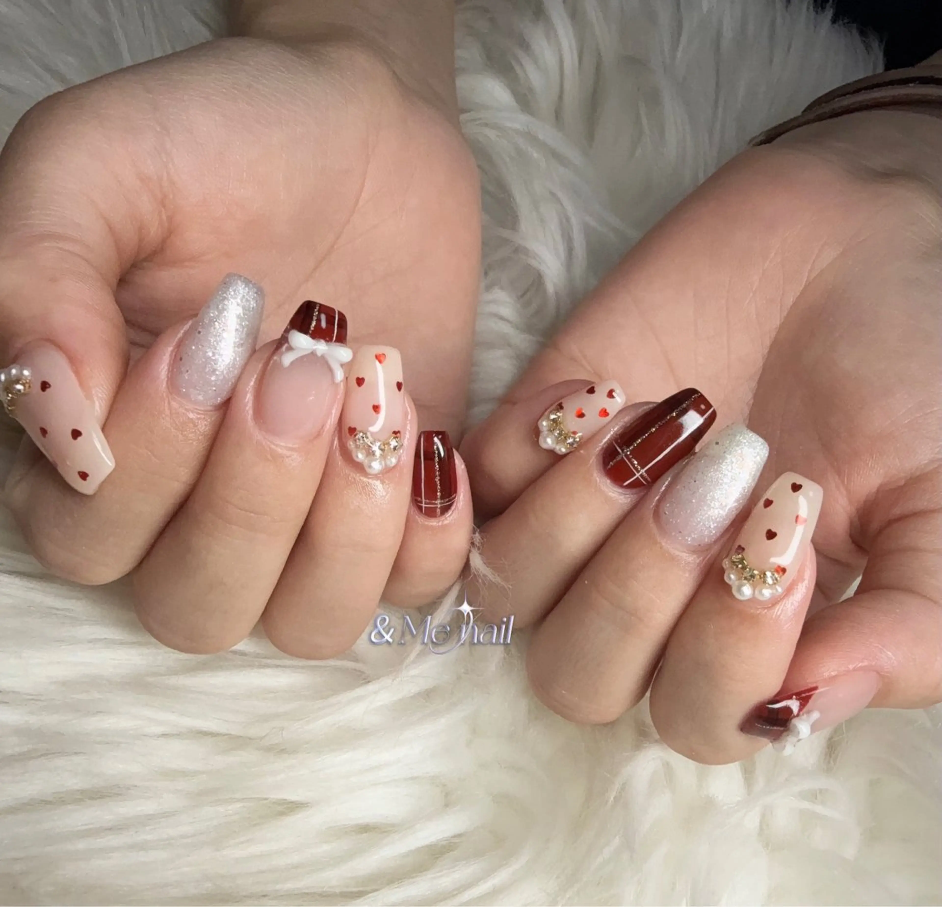 ネイル ハンドネイル &ME ネイルサロンのネイルデザイン