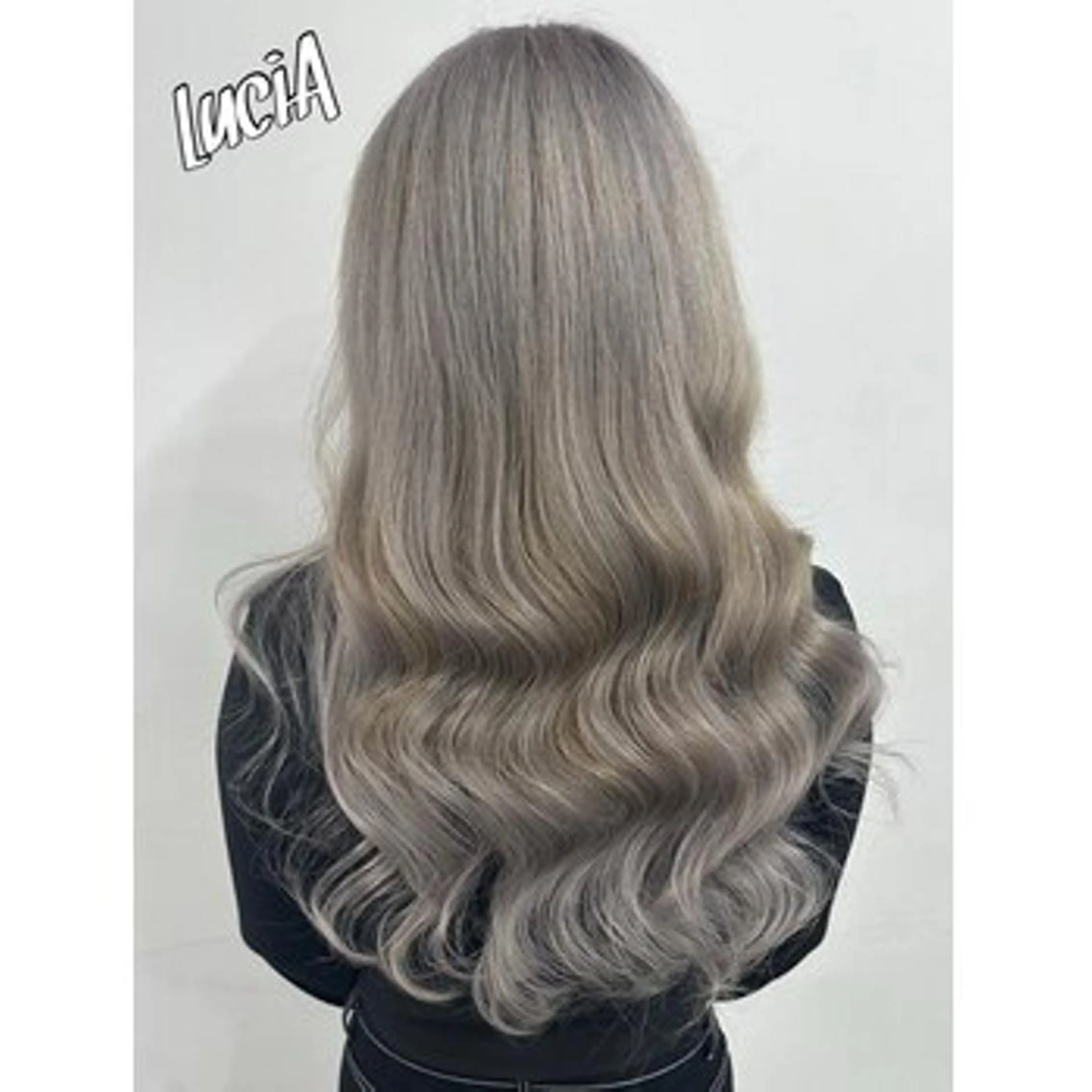 ヘアアレンジ ロング カラー MISAKIエクステ ブリーチ\5900のヘアスタイル