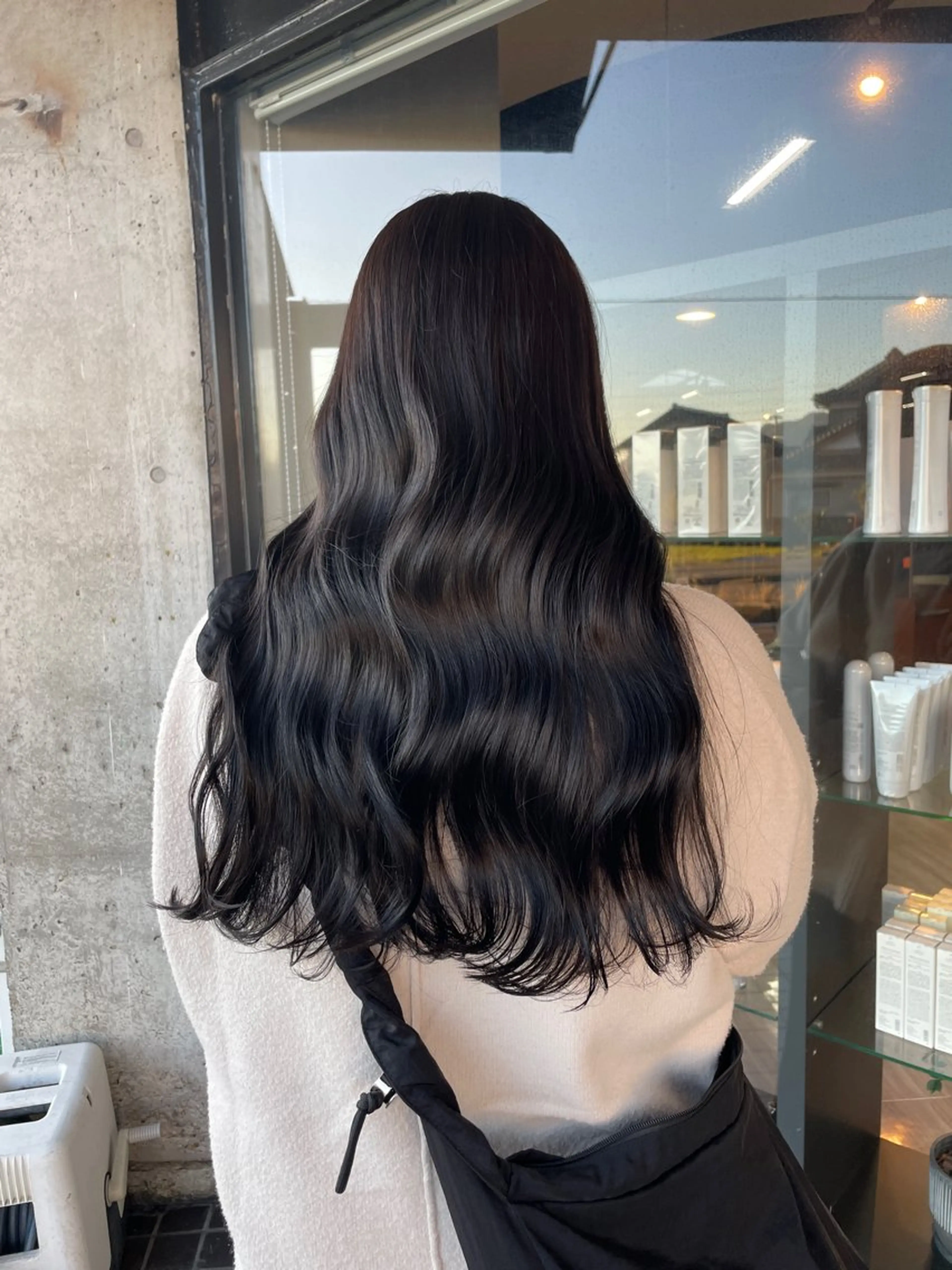 ロング カラー ダークグレー ダークグレージュ グレージュ マキノ キョウカのヘアスタイル