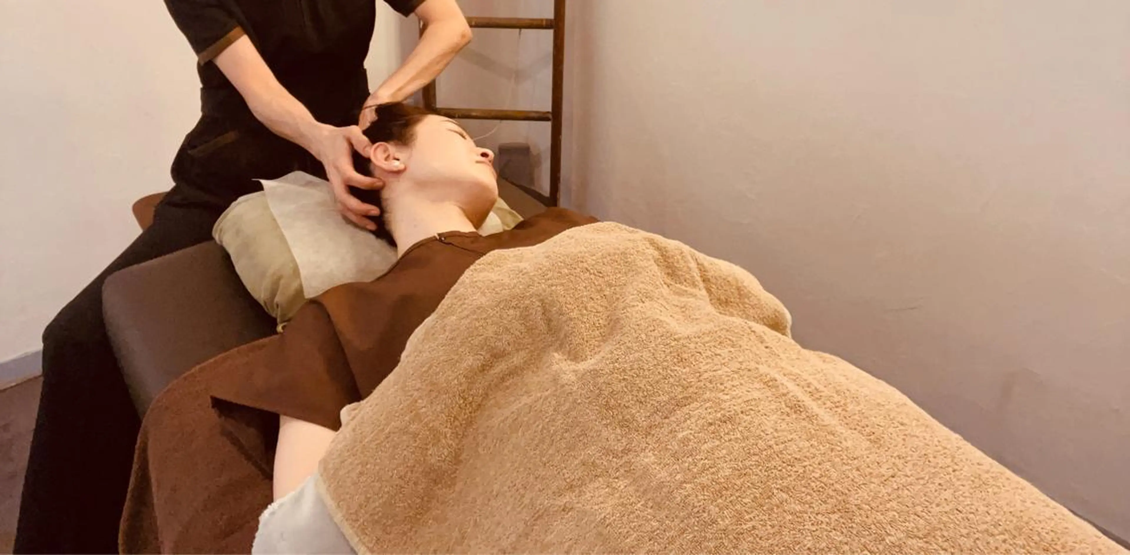 Neutral 脳疲労解放のエステ・リラクイメージ