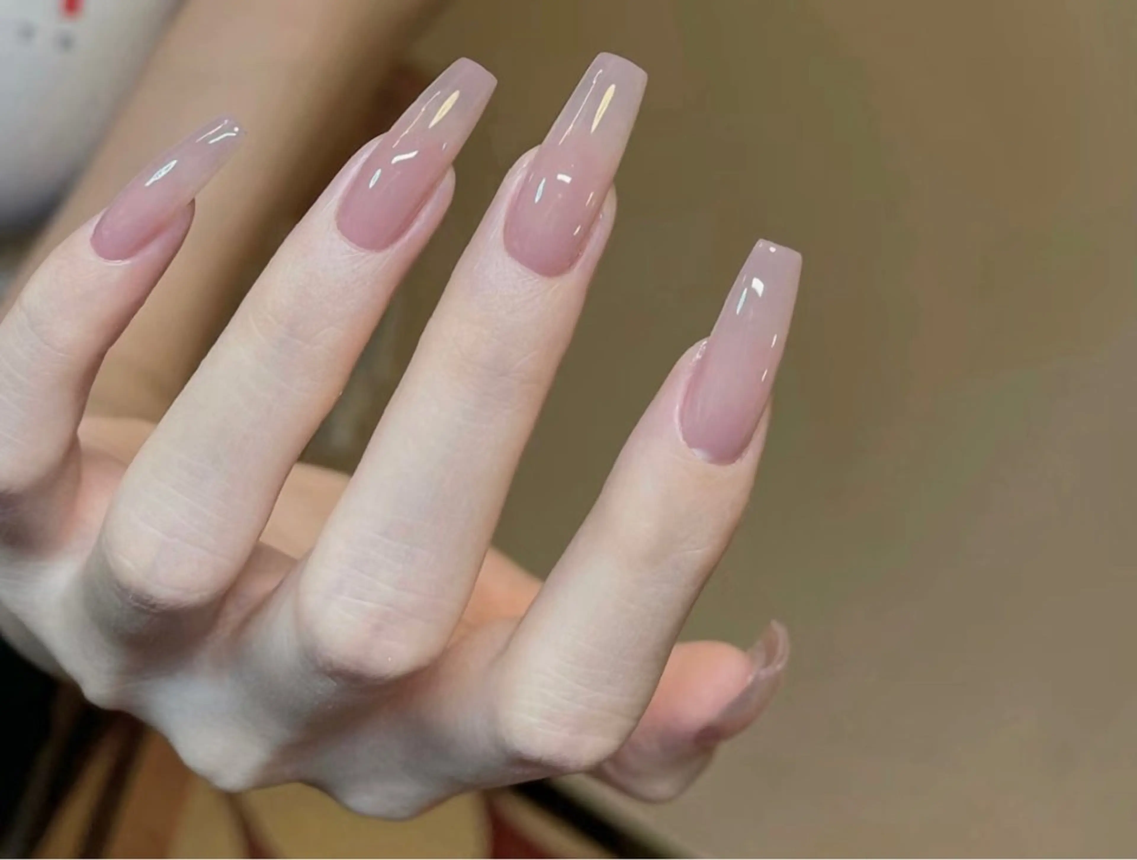 🫧【ハンドチップ長さだし】初回ソフトジェルオフ無料🎀チップ長さだしワンカラー/ラメグラ(2色まで)の写真