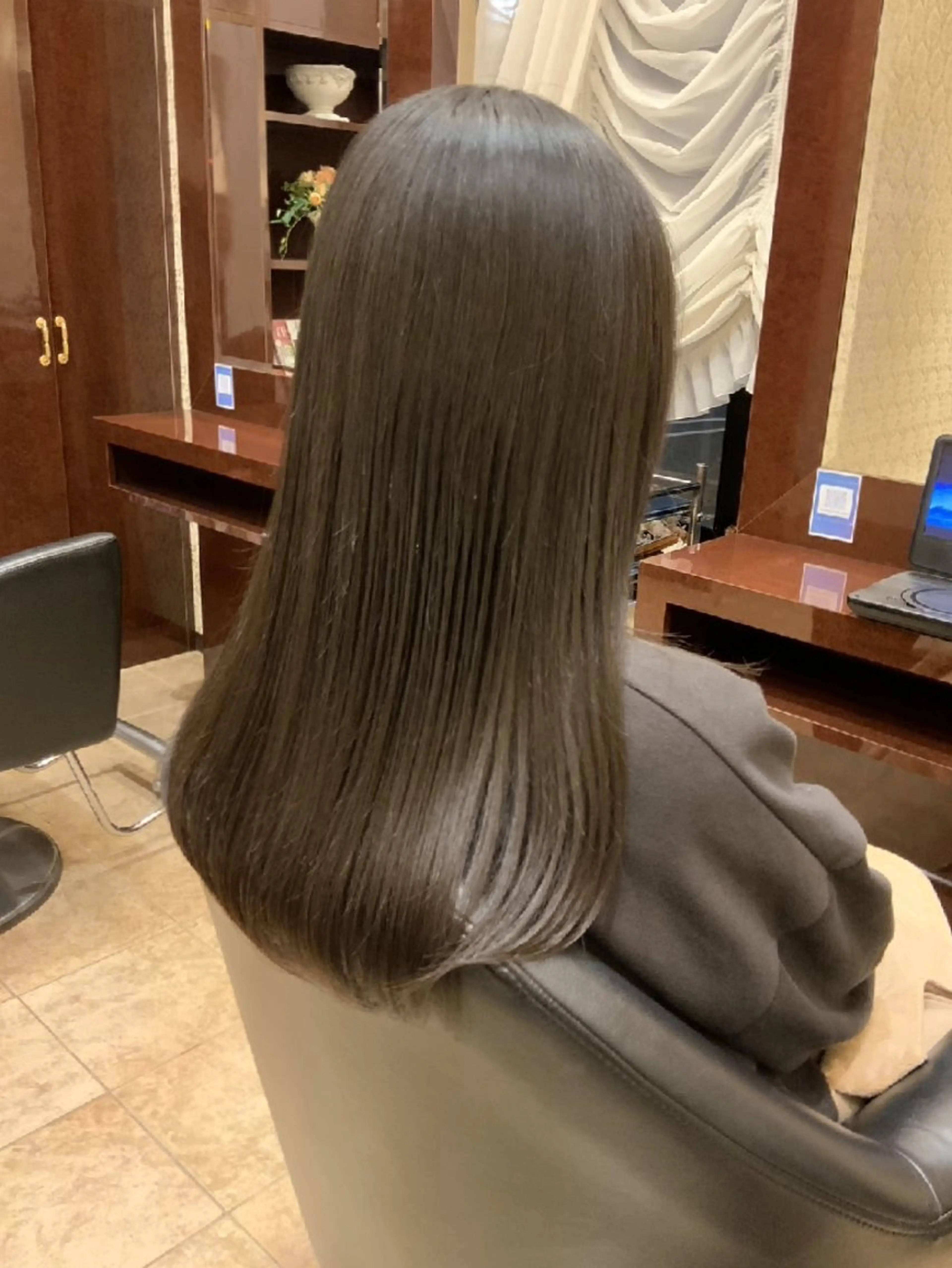 ロング ロング 越川 南美のヘアスタイル