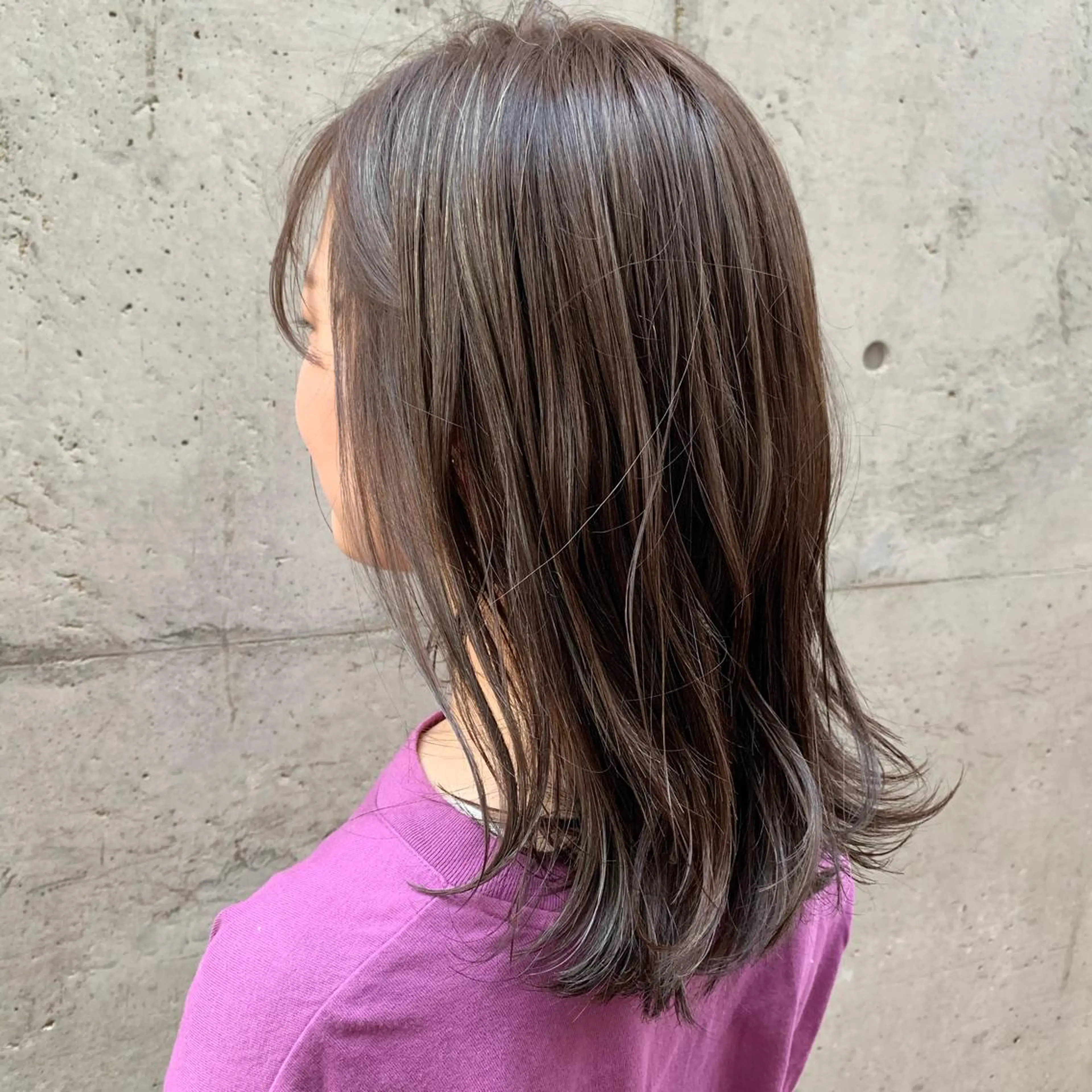 ミディアム ヘアカラー トリートメント 透明感カラー 金村真子のヘアスタイル