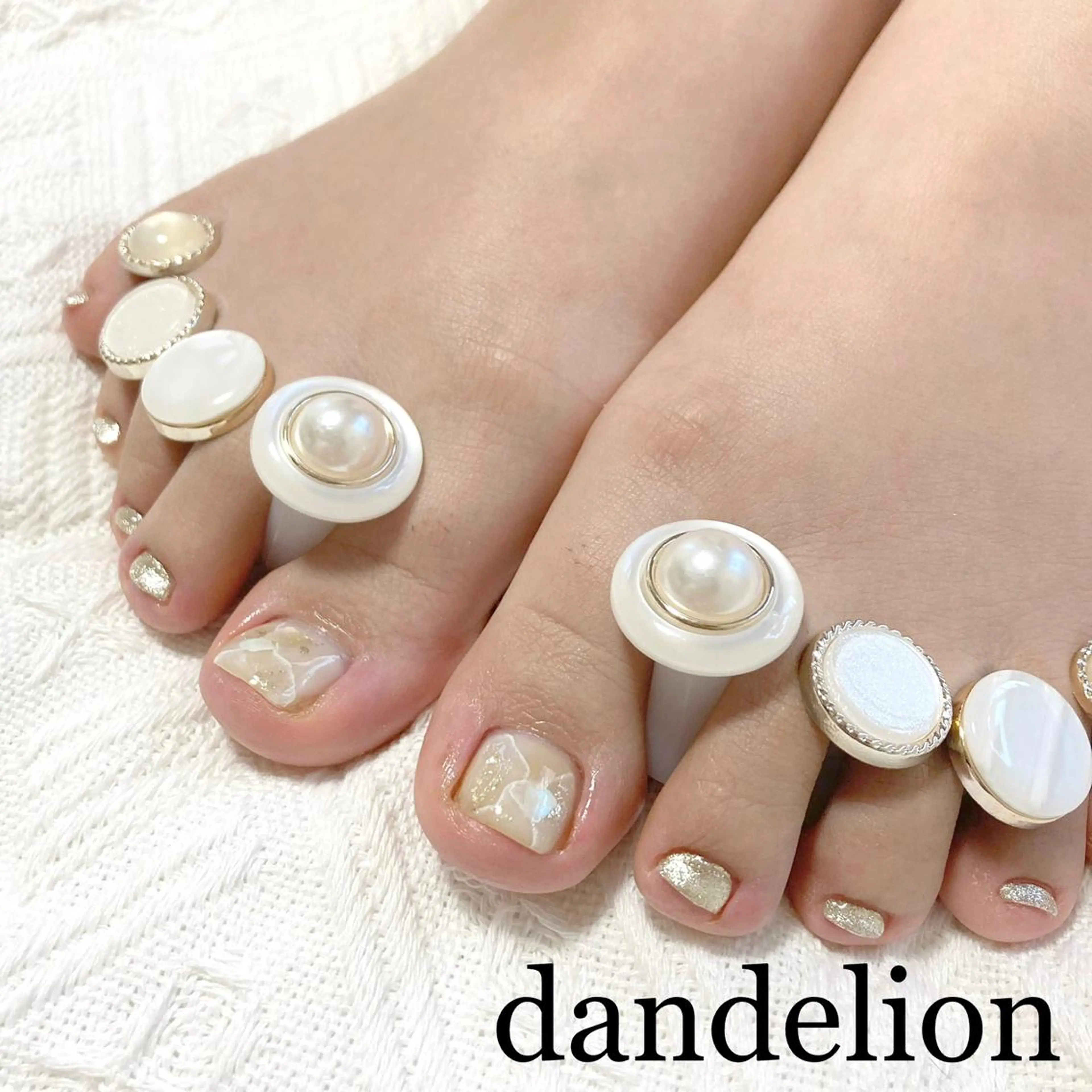 ネイル フットネイル dandelion ダンデライオンのネイルデザイン