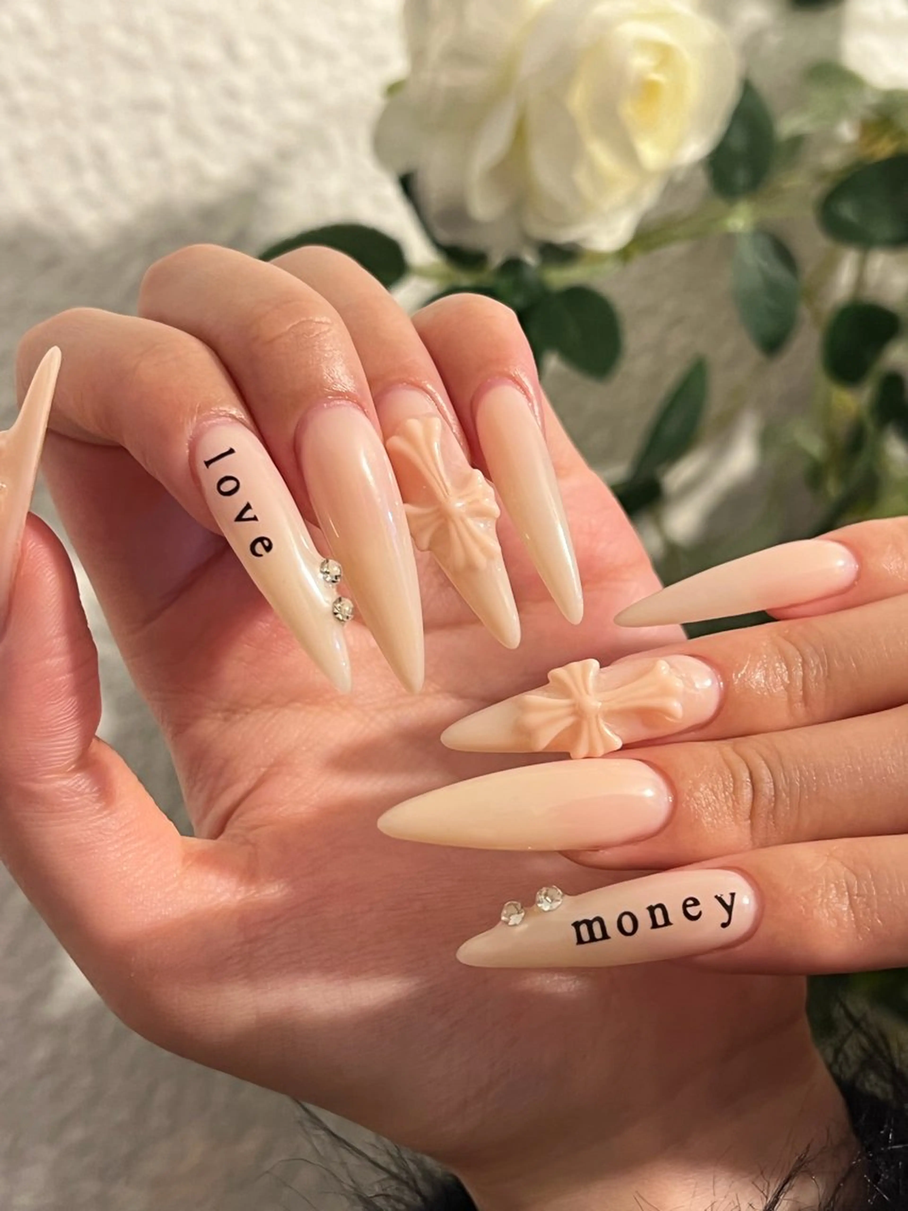 ネイル ハンドネイル Luna Gladeのネイルデザイン
