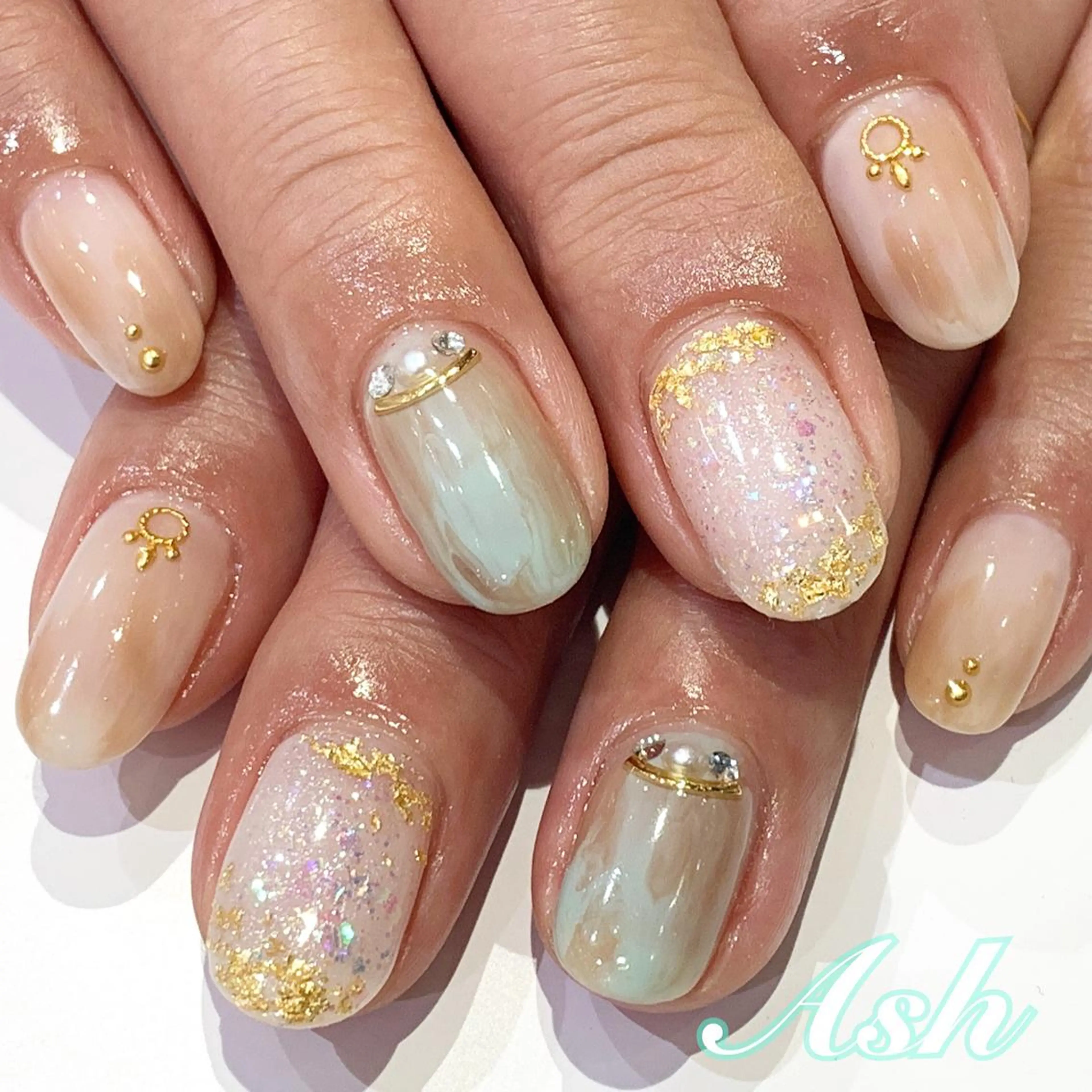 ネイル 🩵NORIKO 上品ネイルが得意🩵のネイルデザイン