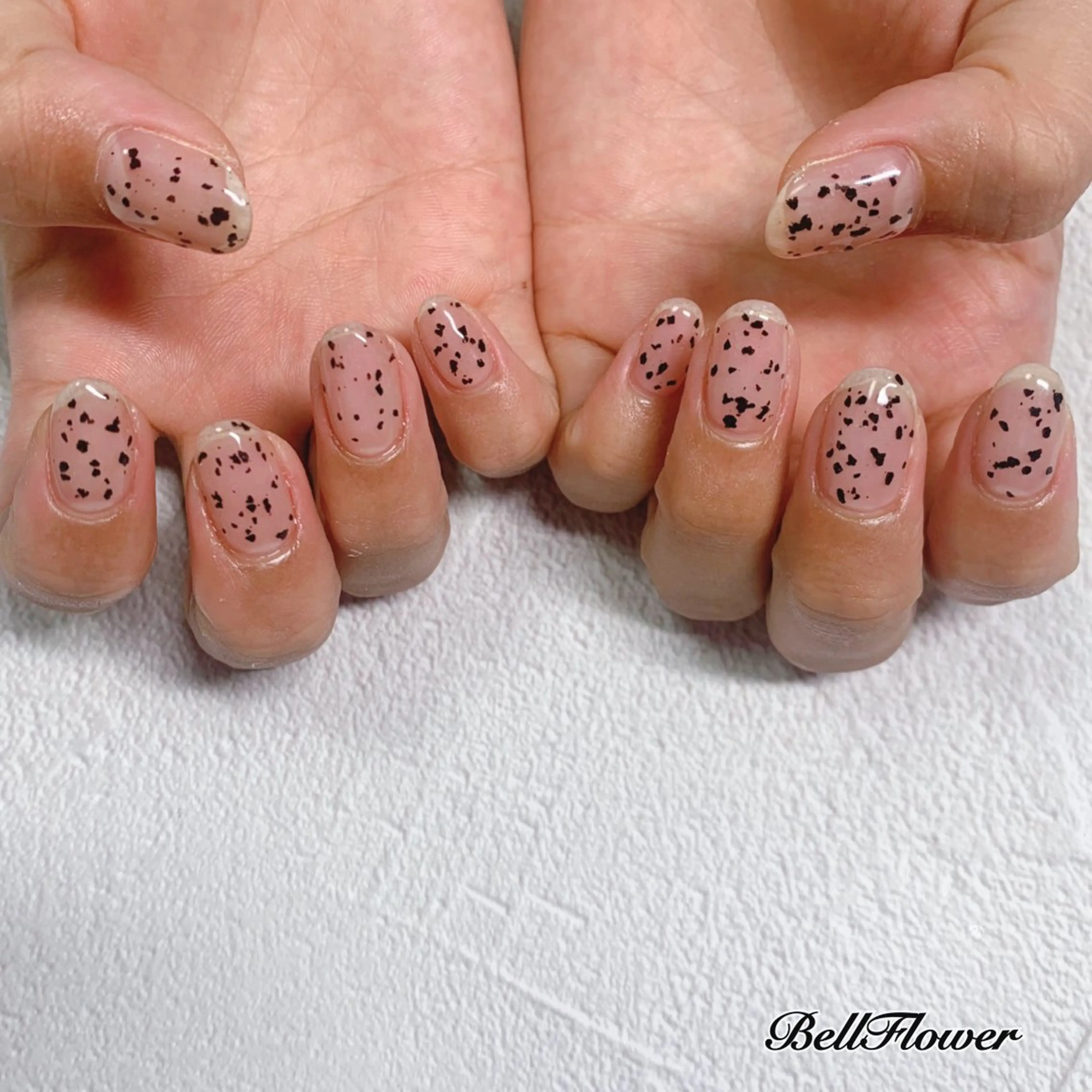 Bell Flowerのネイルデザイン