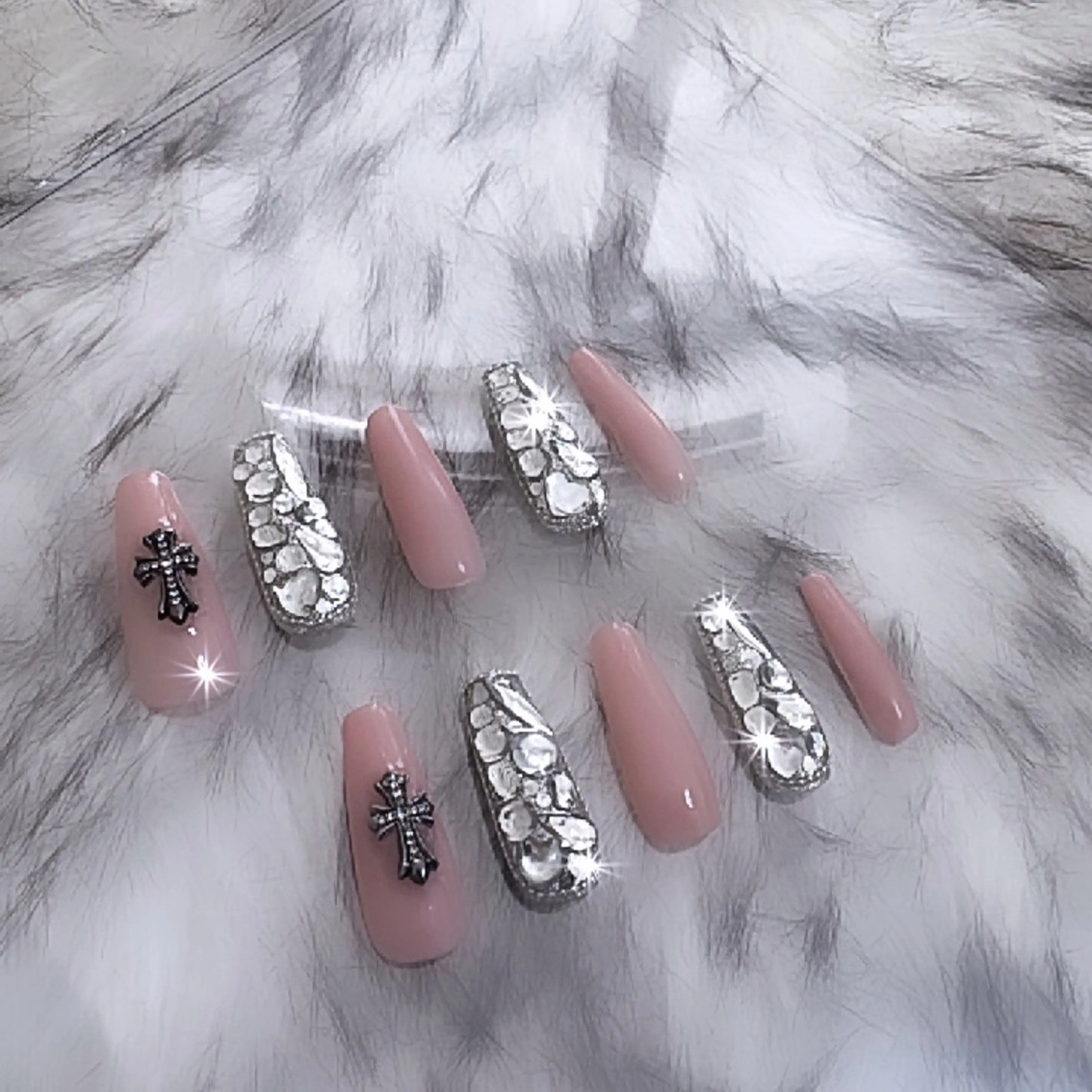 ロング ハンドネイル mao .のネイルデザイン