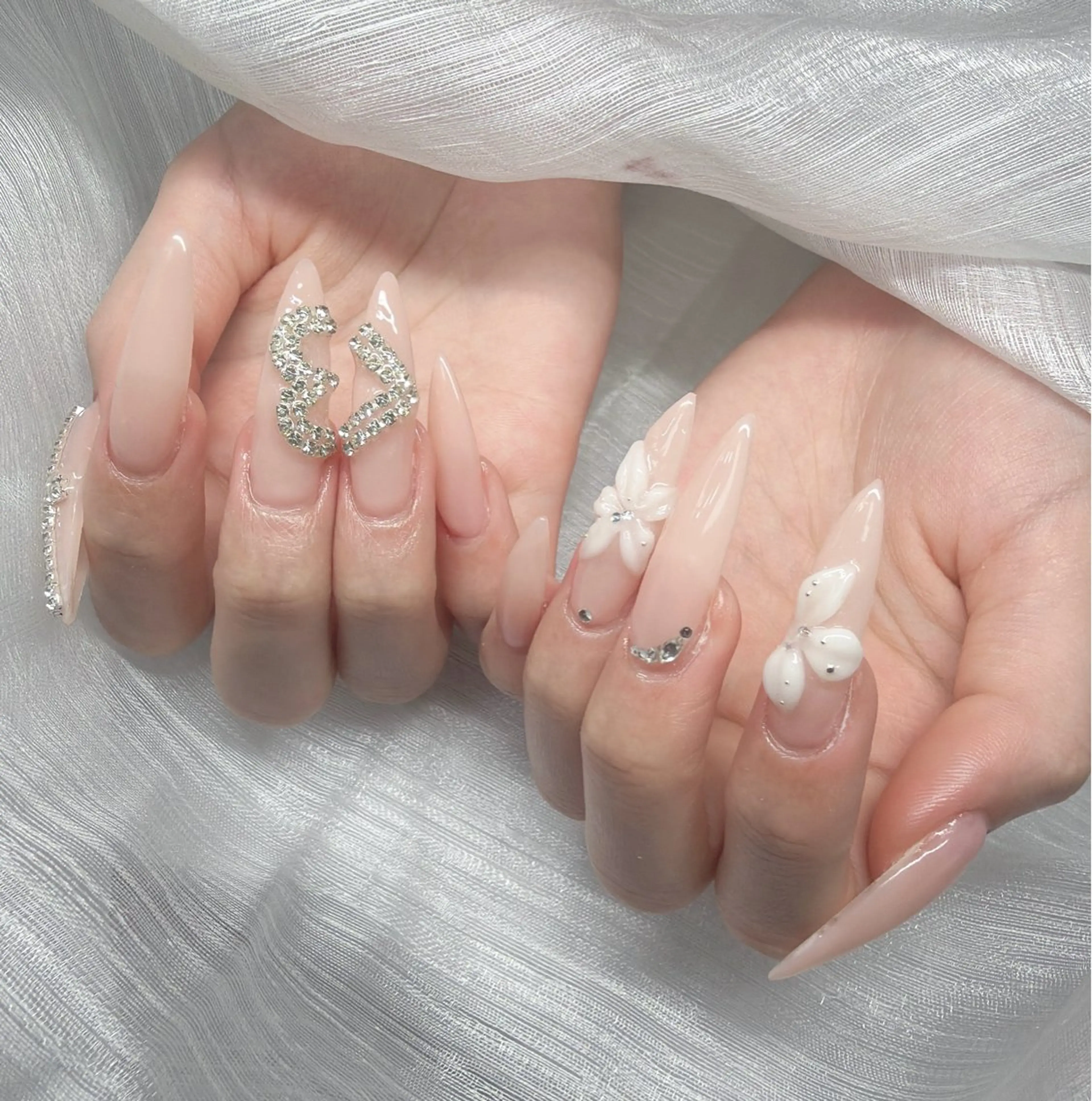 ネイル ハンドネイル Lee Nailsのネイルデザイン