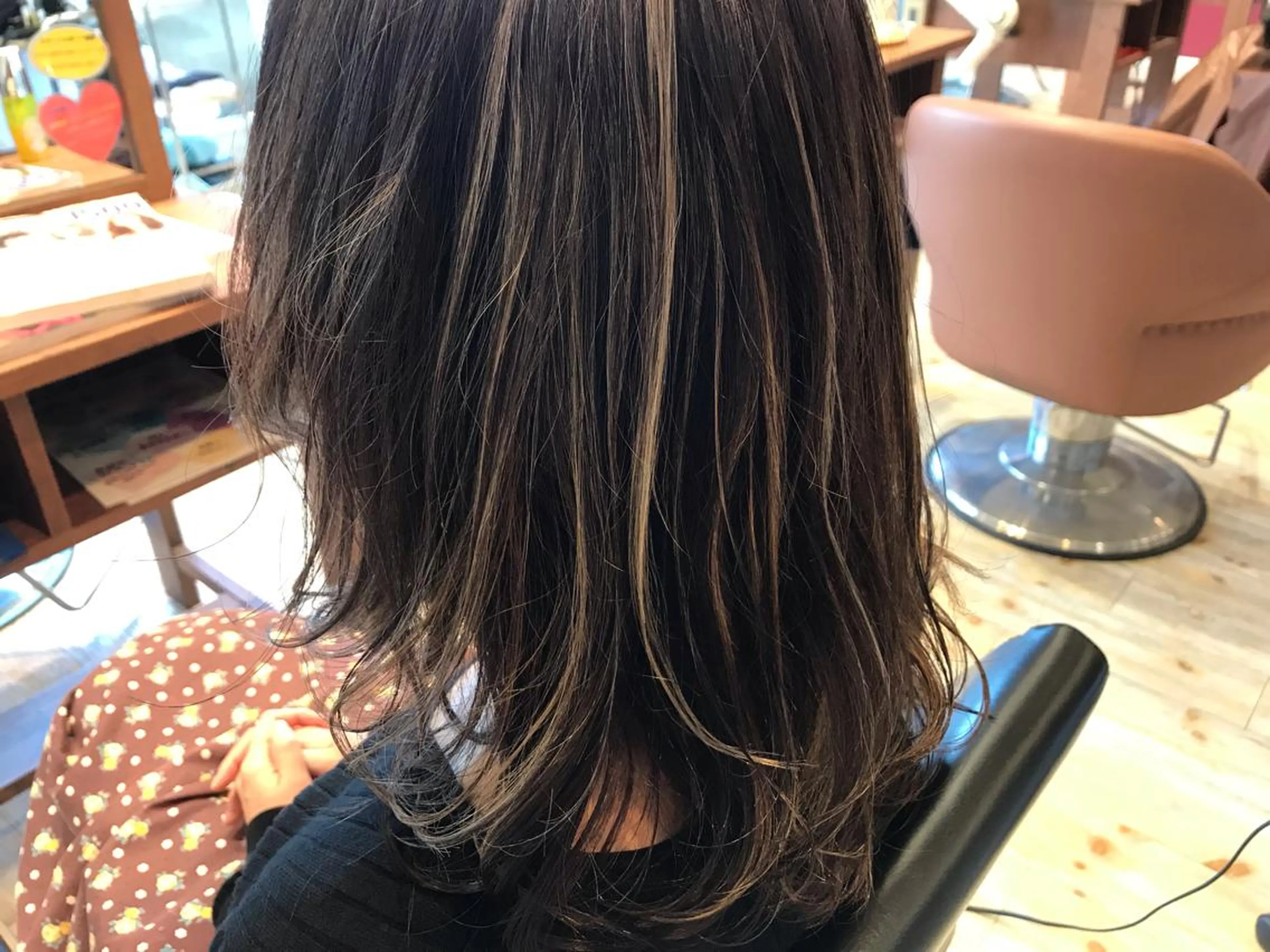 カラー 湯浅  隆のヘアスタイル