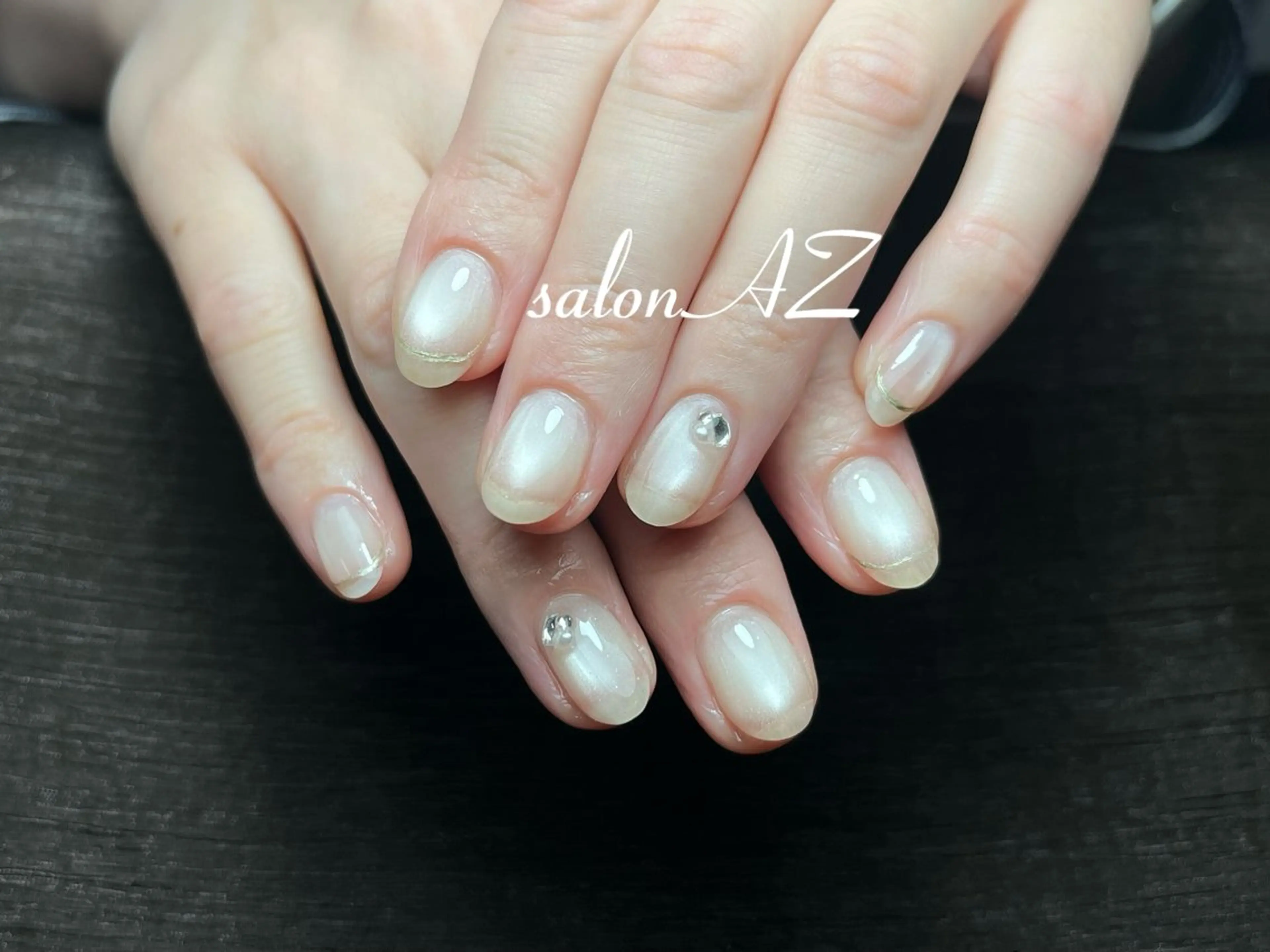 ネイル アートネイル 長さ出し フットネイル フレンチネイル ジェルネイル salon AZのネイルデザイン