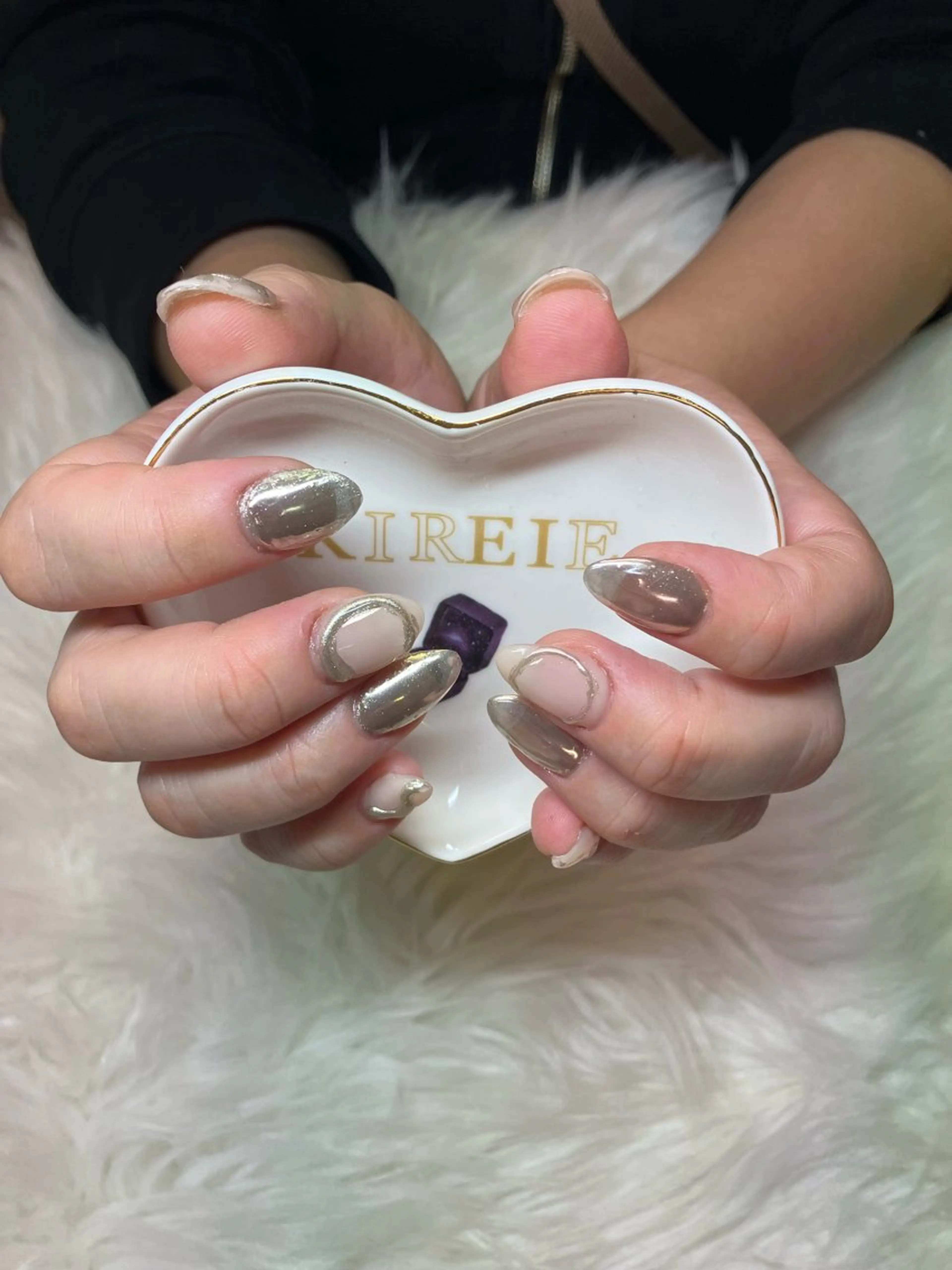 ネイル NiuShe SERIのネイルデザイン