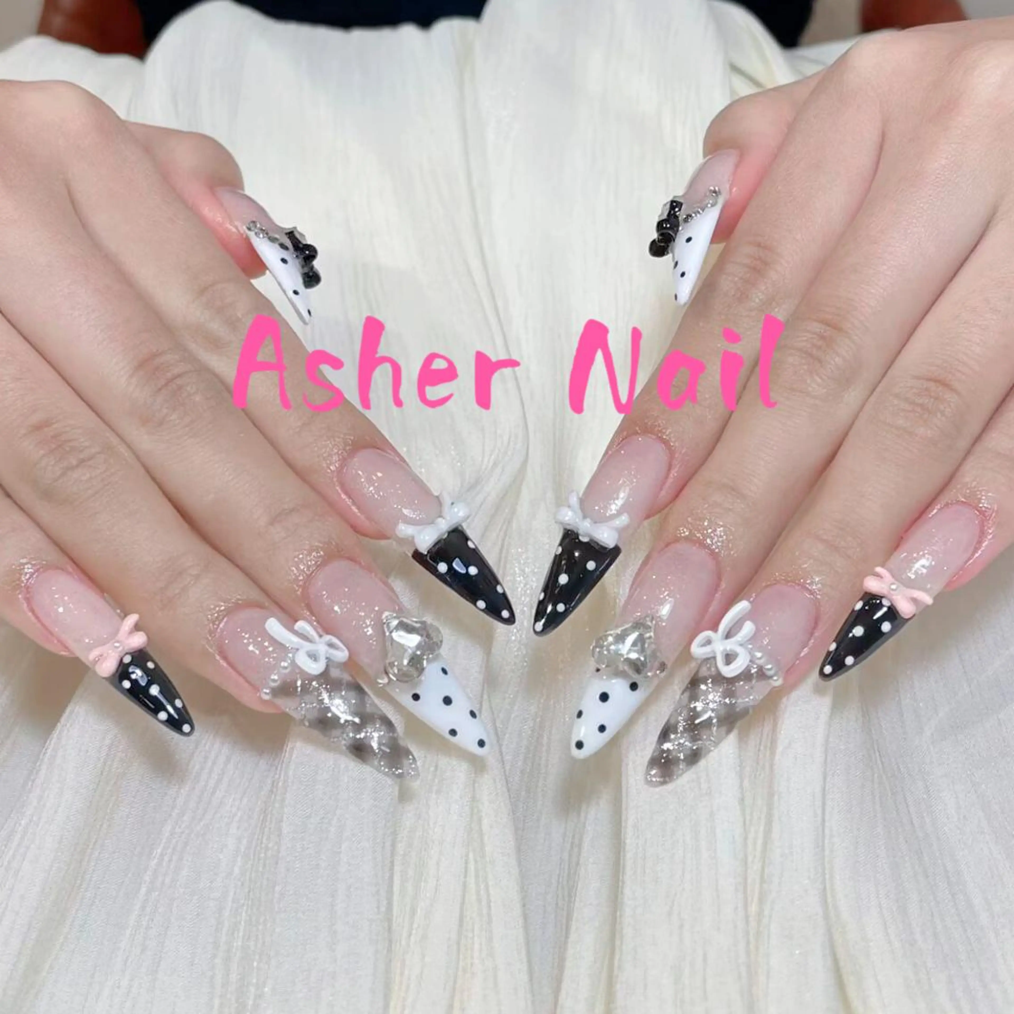 ネイル ハンドネイル ハンドケア Asher-Hana 🎗のネイルデザイン