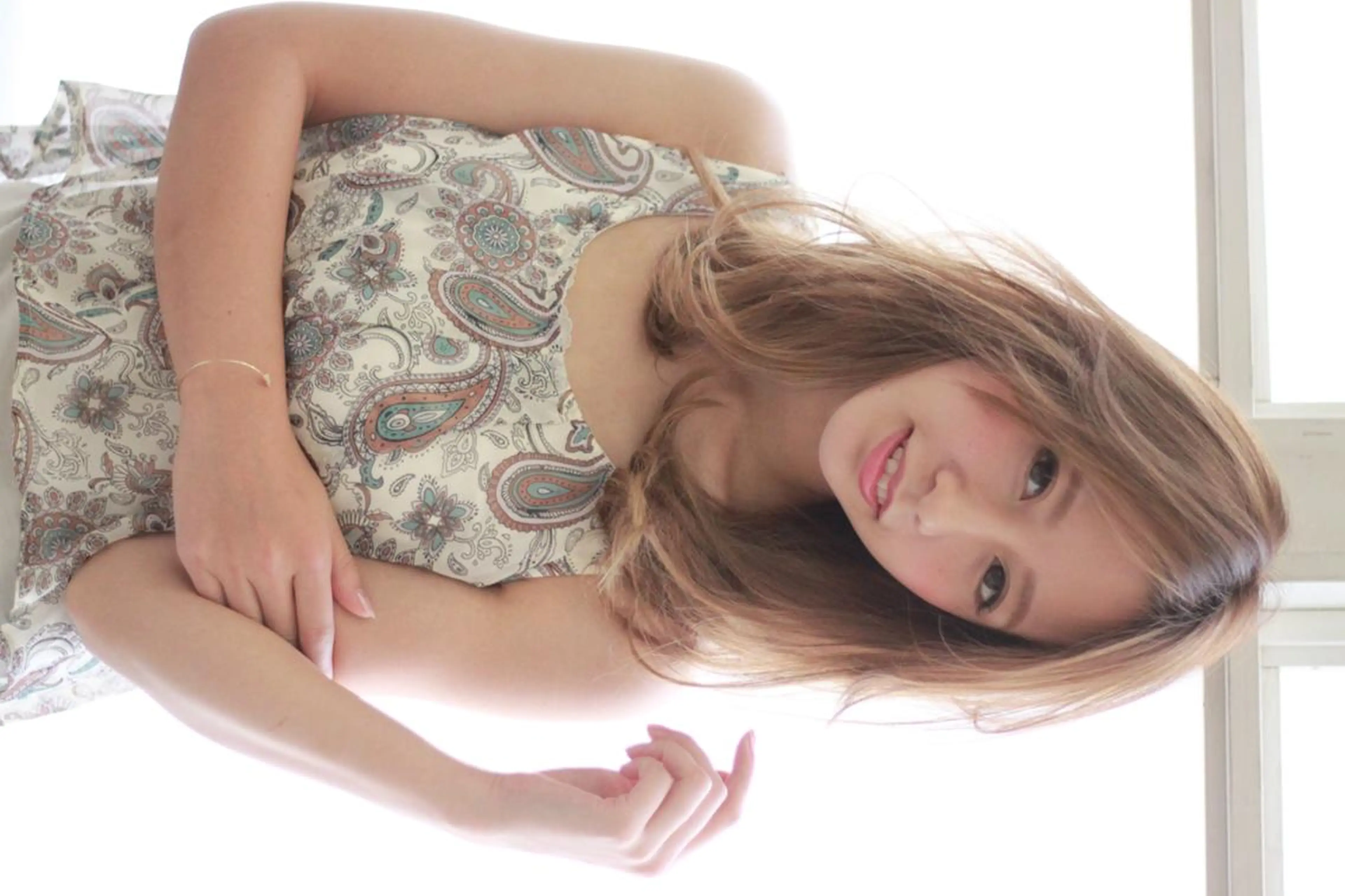 ミディアム カラー Baguz HAIRのヘアスタイル