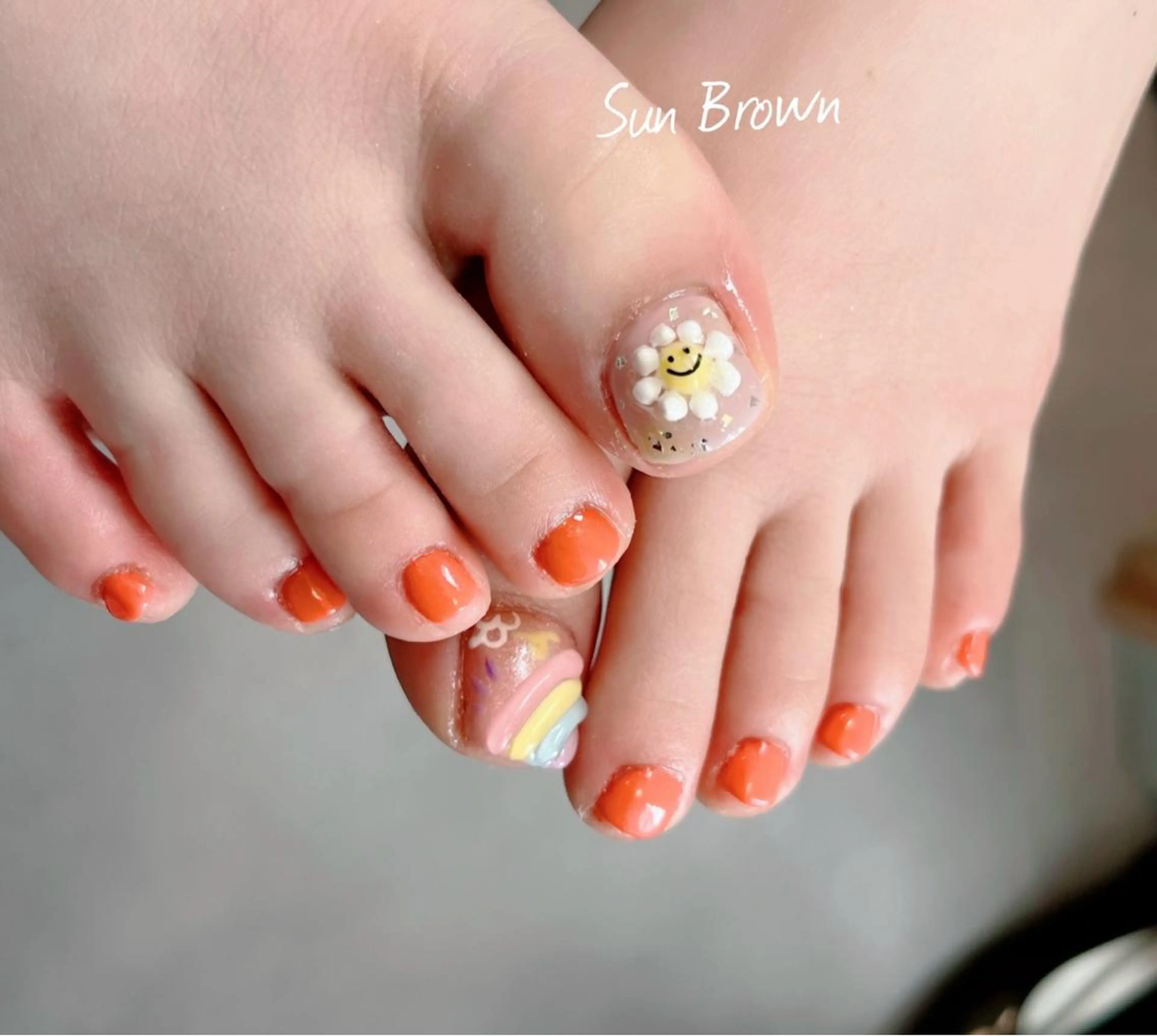 ネイル Sun Brown サンブラウンのマツエク・マツパデザイン