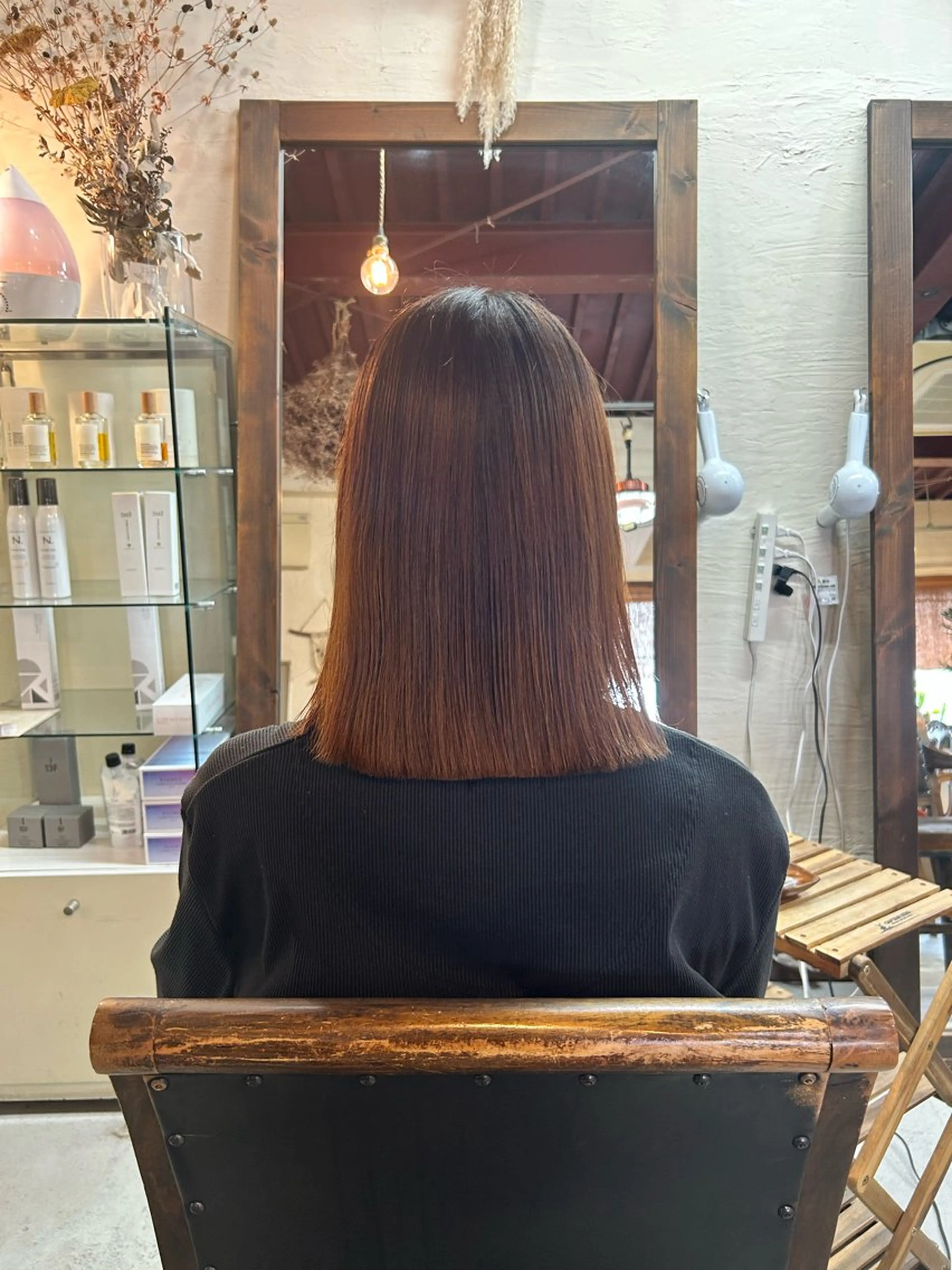 ミディアム 外ハネヘア ウルフカット minami 🐣のヘアスタイル