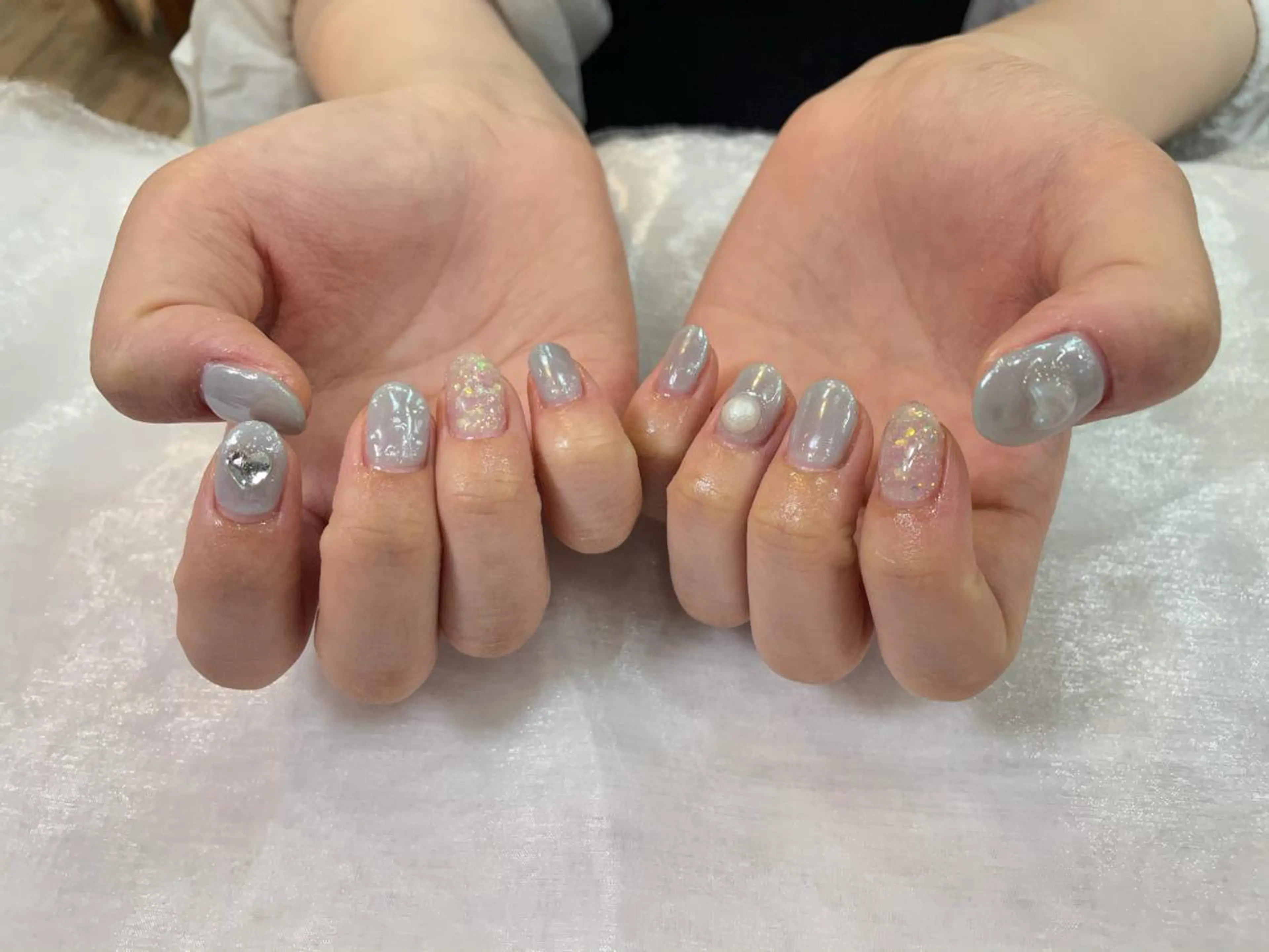 ネイル ハンドネイル ハンドケア はばすみれ🎀ﾈｲﾙ 光ﾌｪｲｼｬﾙ ﾍｱのネイルデザイン